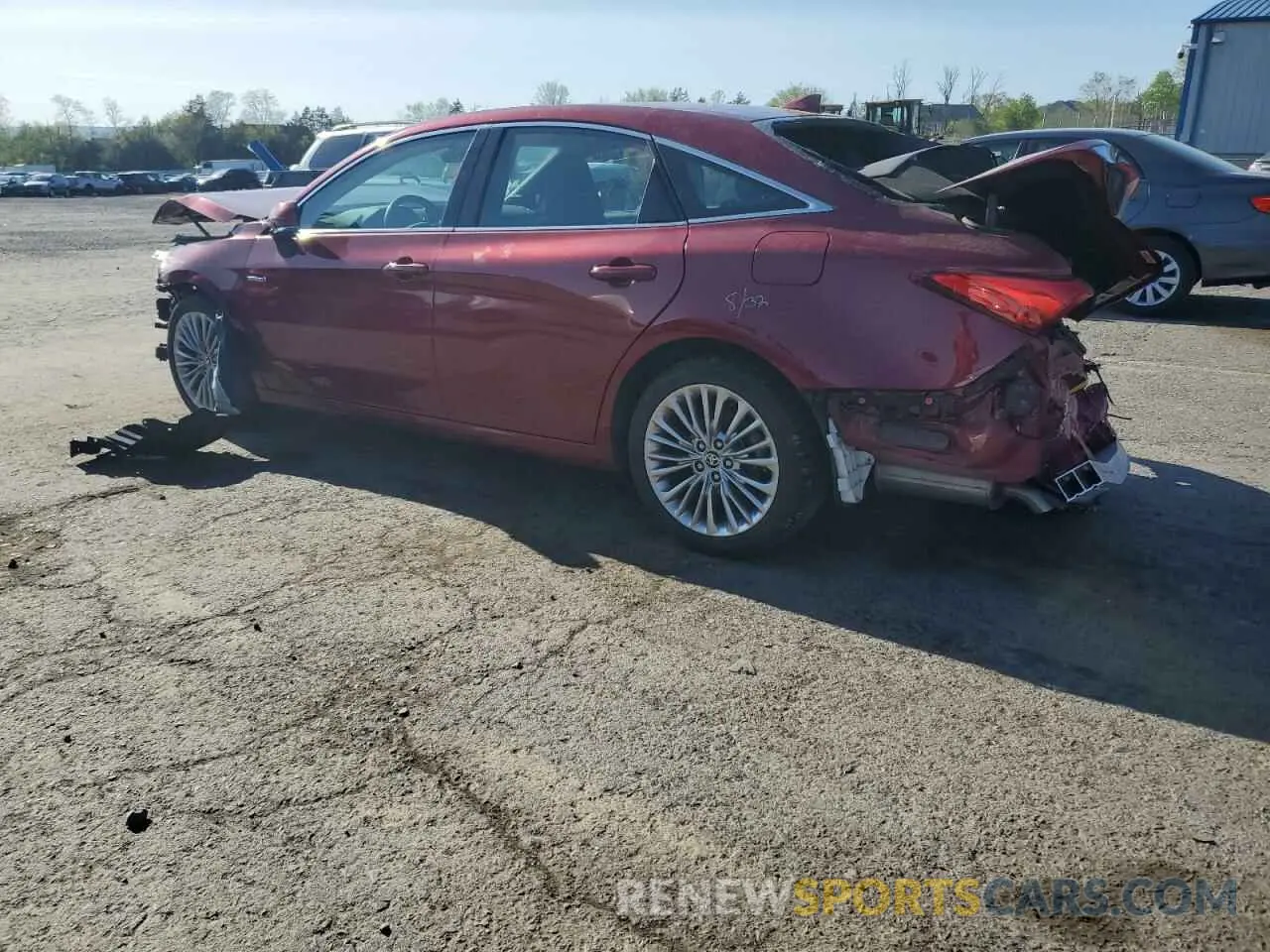2 Photograph of a damaged car 4T1DA1AB1MU001253 TOYOTA AVALON 2021