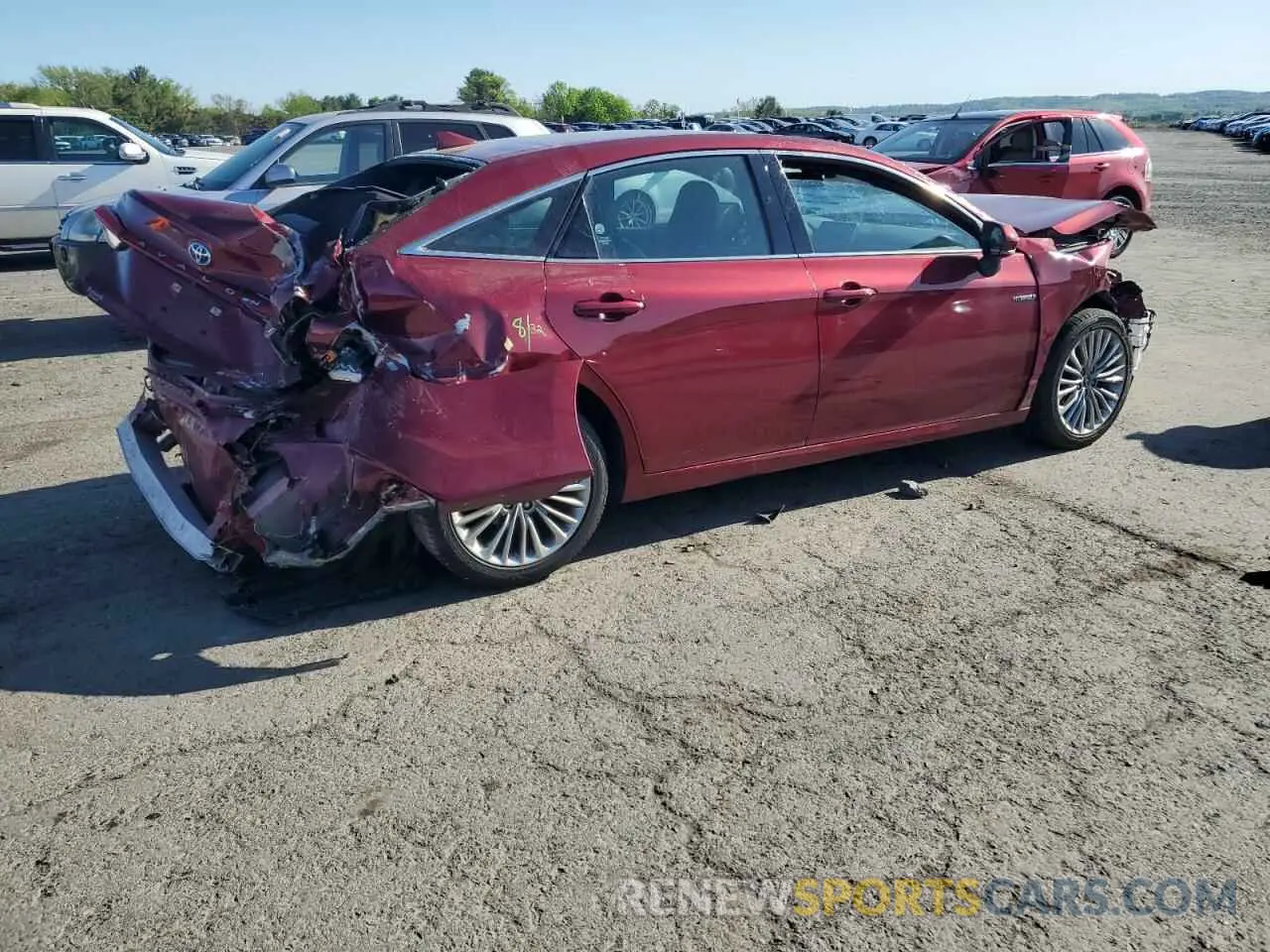 3 Photograph of a damaged car 4T1DA1AB1MU001253 TOYOTA AVALON 2021