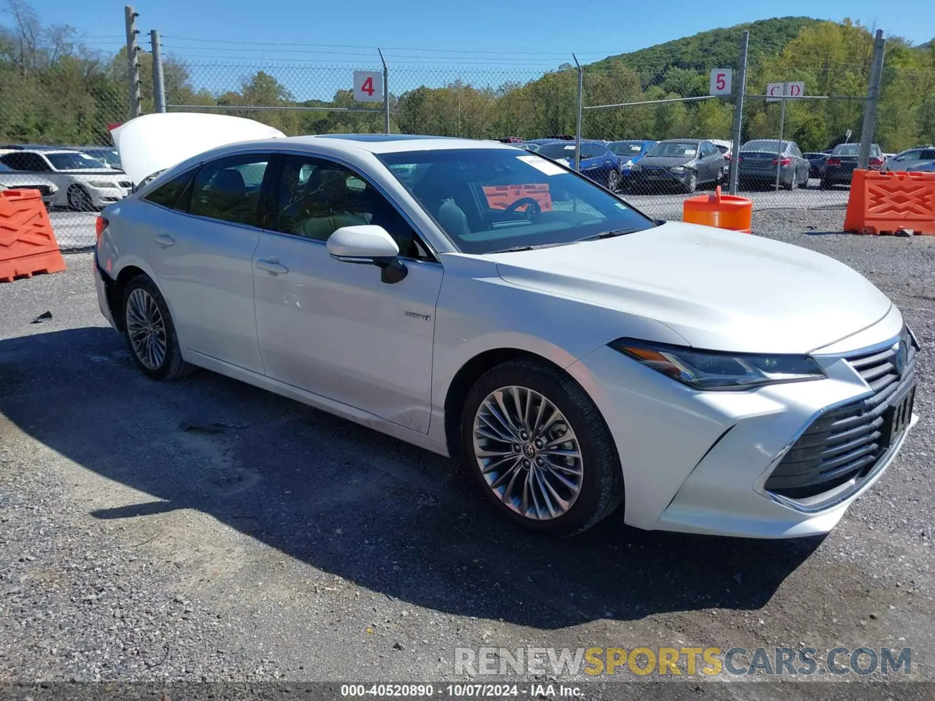 1 Photograph of a damaged car 4T1DA1AB1MU006842 TOYOTA AVALON 2021