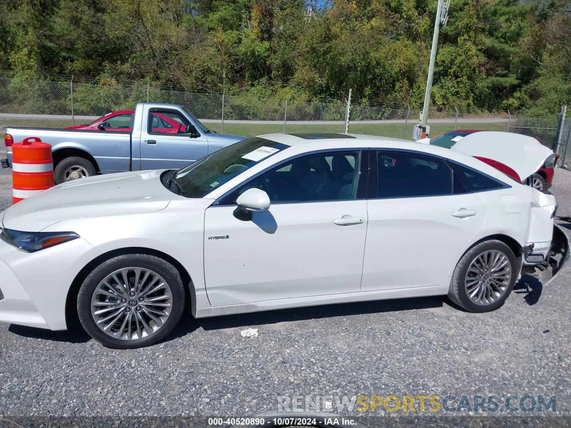 14 Photograph of a damaged car 4T1DA1AB1MU006842 TOYOTA AVALON 2021