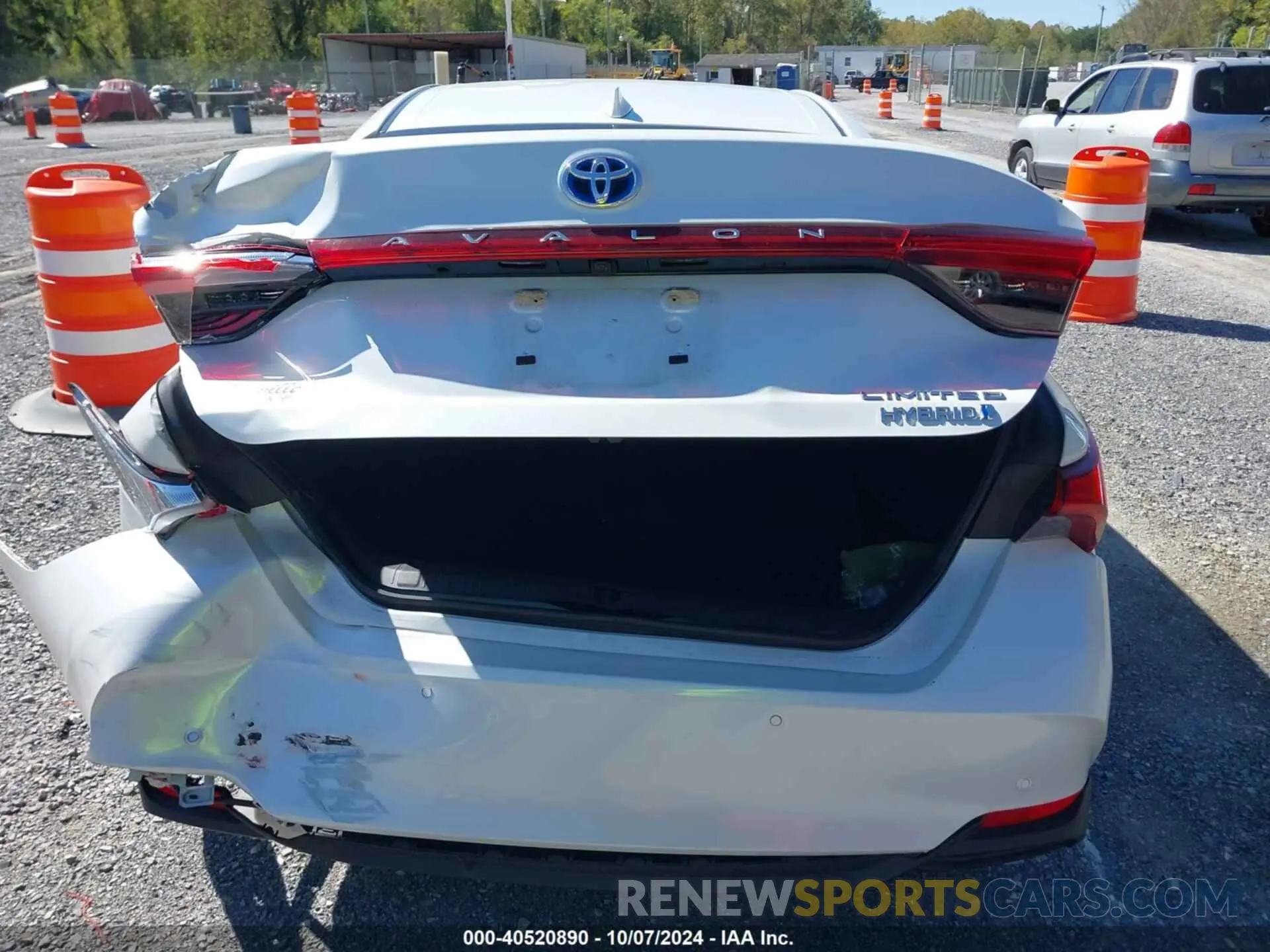 16 Photograph of a damaged car 4T1DA1AB1MU006842 TOYOTA AVALON 2021