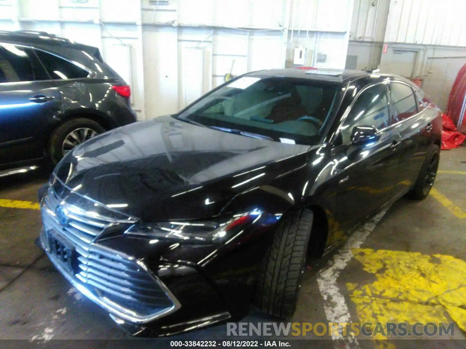 2 Photograph of a damaged car 4T1DA1AB1MU009448 TOYOTA AVALON 2021