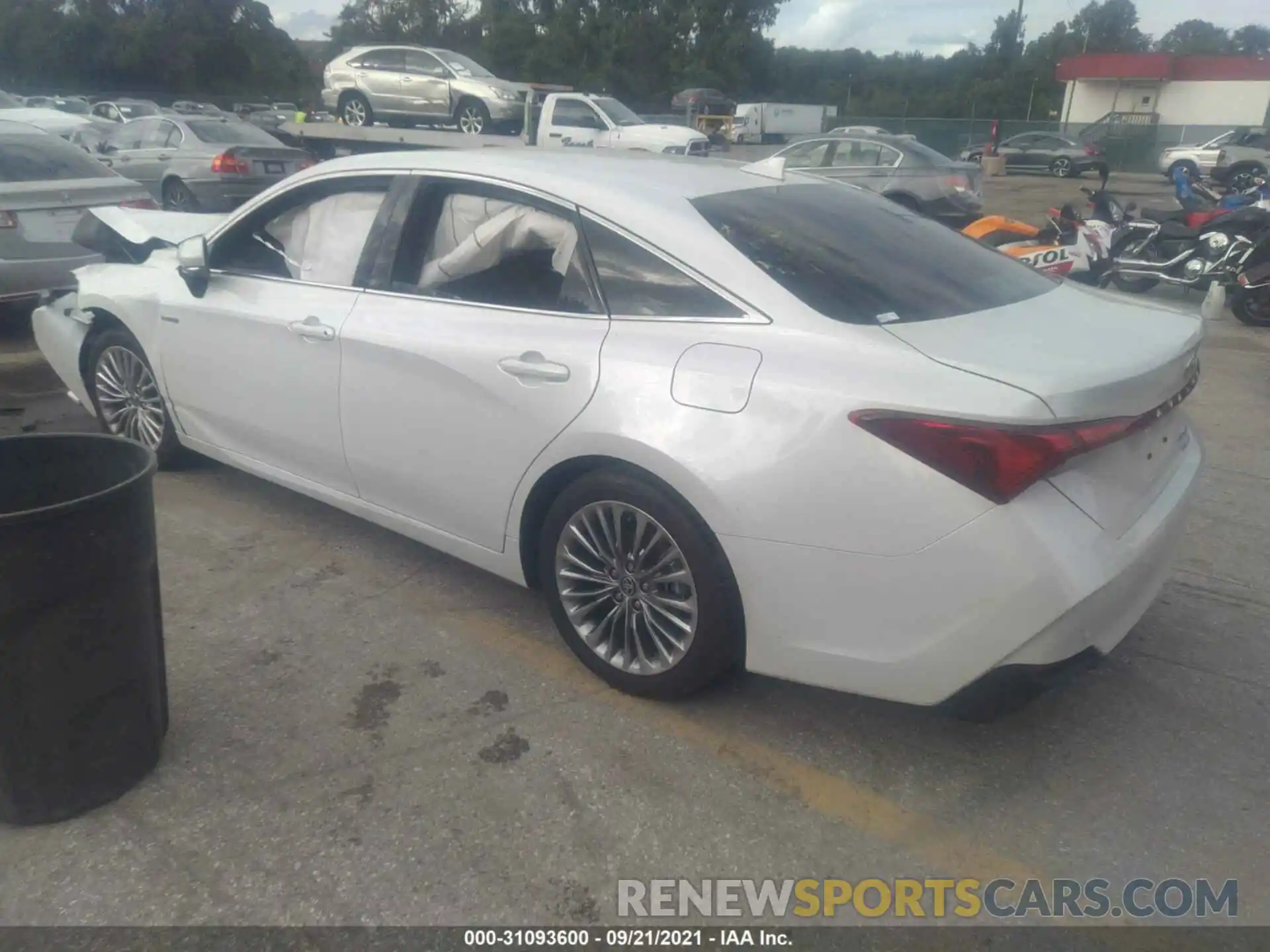 3 Photograph of a damaged car 4T1DA1AB2MU006509 TOYOTA AVALON 2021