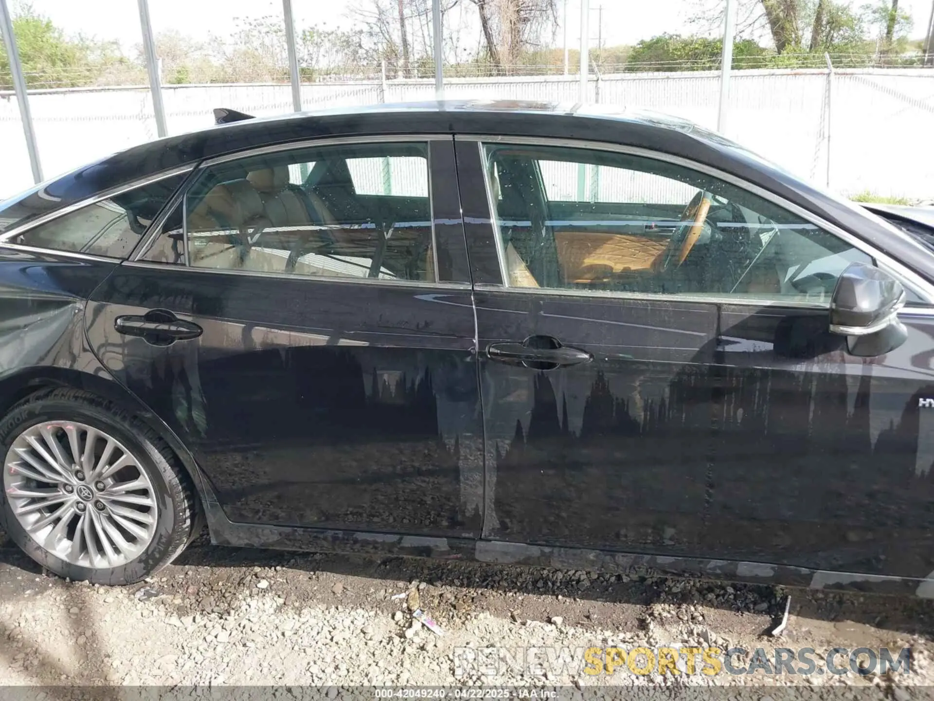 14 Photograph of a damaged car 4T1DA1AB3MU002016 TOYOTA AVALON 2021