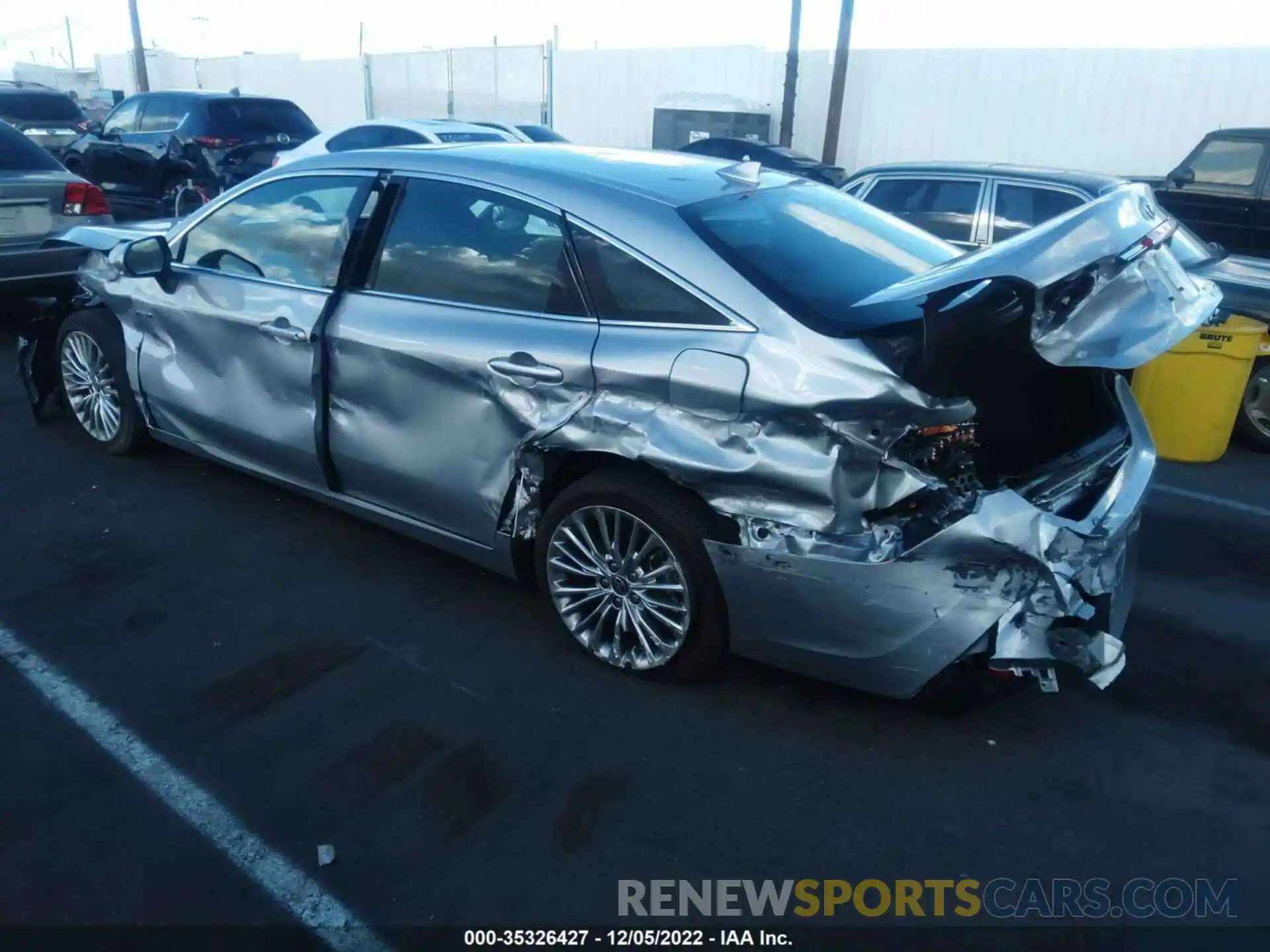 3 Photograph of a damaged car 4T1DA1AB5MU009100 TOYOTA AVALON 2021