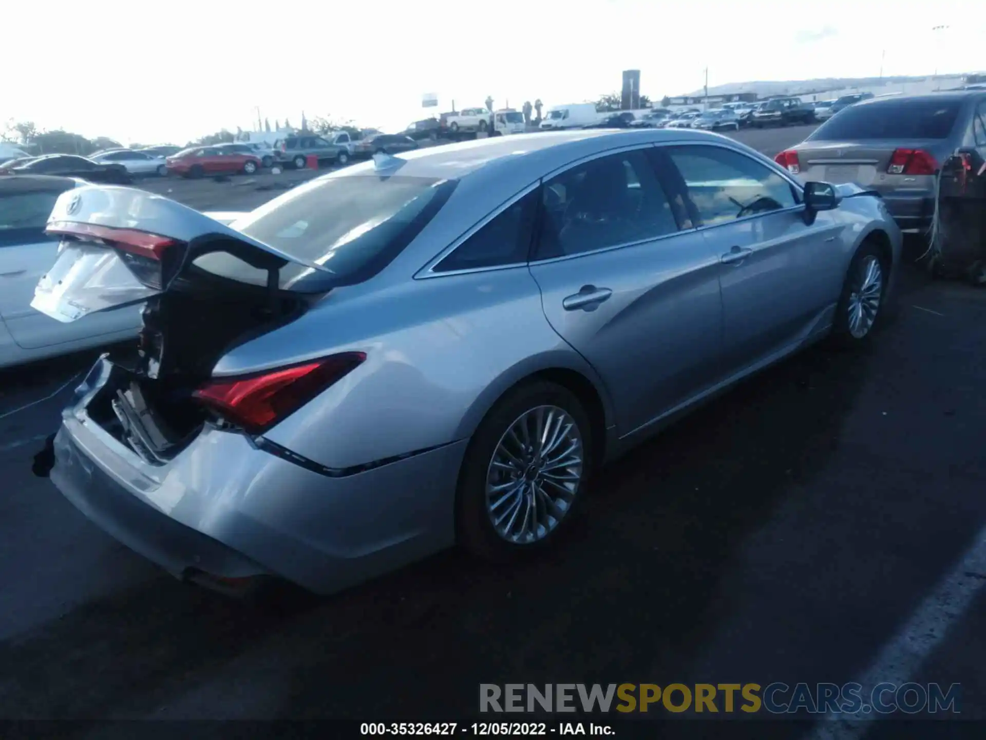 4 Photograph of a damaged car 4T1DA1AB5MU009100 TOYOTA AVALON 2021