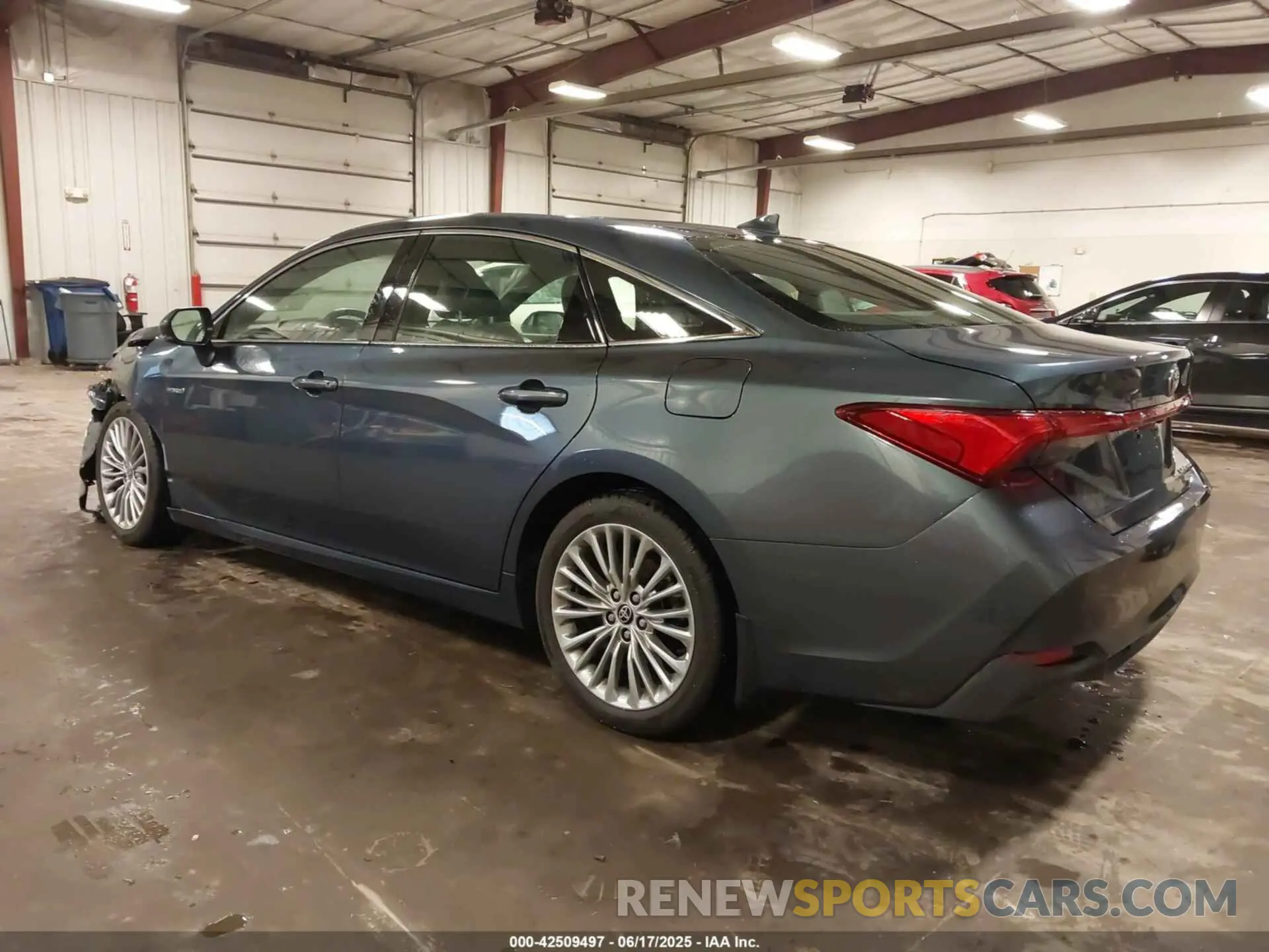 3 Photograph of a damaged car 4T1DA1AB5MU010456 TOYOTA AVALON 2021