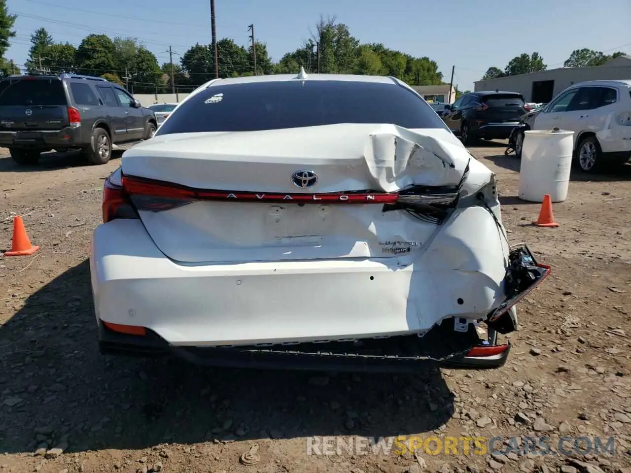 6 Photograph of a damaged car 4T1DA1AB6MU007470 TOYOTA AVALON 2021