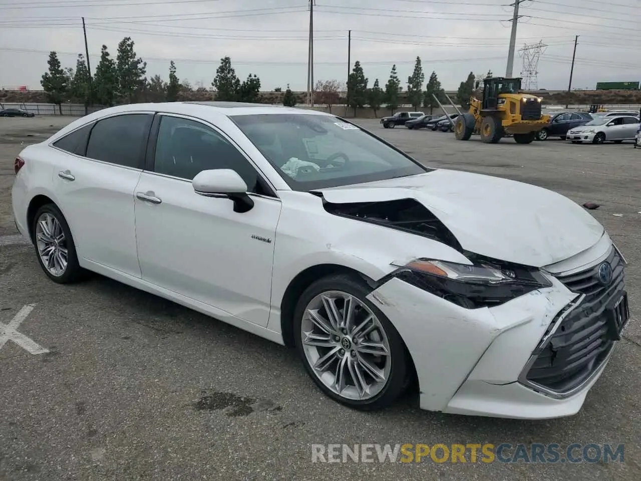 4 Photograph of a damaged car 4T1DA1AB6MU010451 TOYOTA AVALON 2021