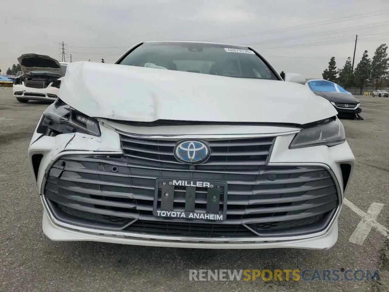 5 Photograph of a damaged car 4T1DA1AB6MU010451 TOYOTA AVALON 2021