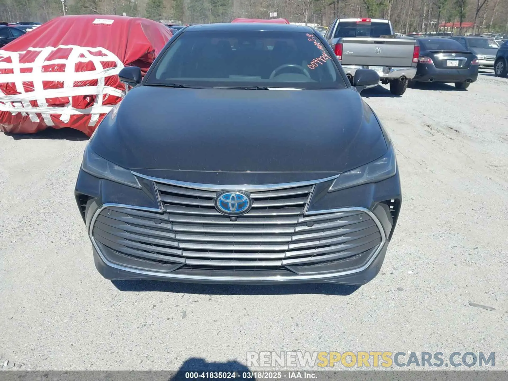 11 Photograph of a damaged car 4T1DA1AB7MU009924 TOYOTA AVALON 2021