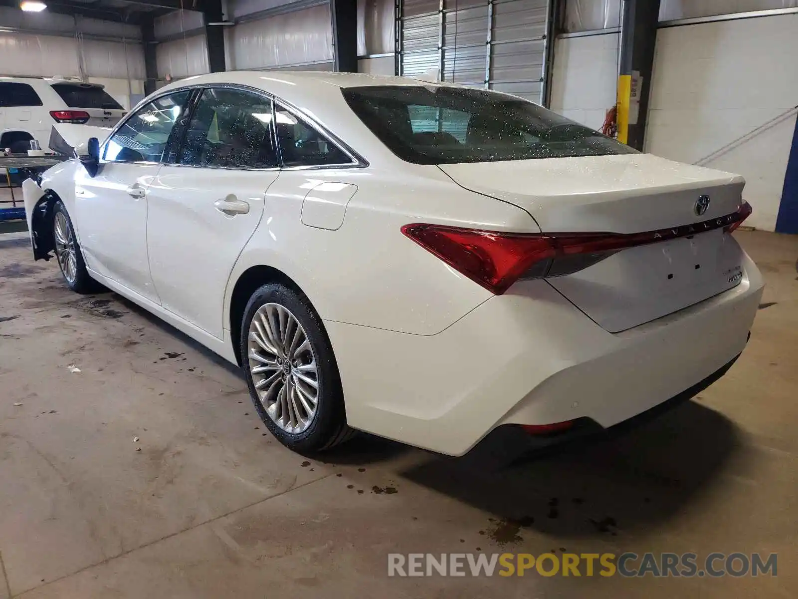 3 Photograph of a damaged car 4T1DA1AB8MU007471 TOYOTA AVALON 2021