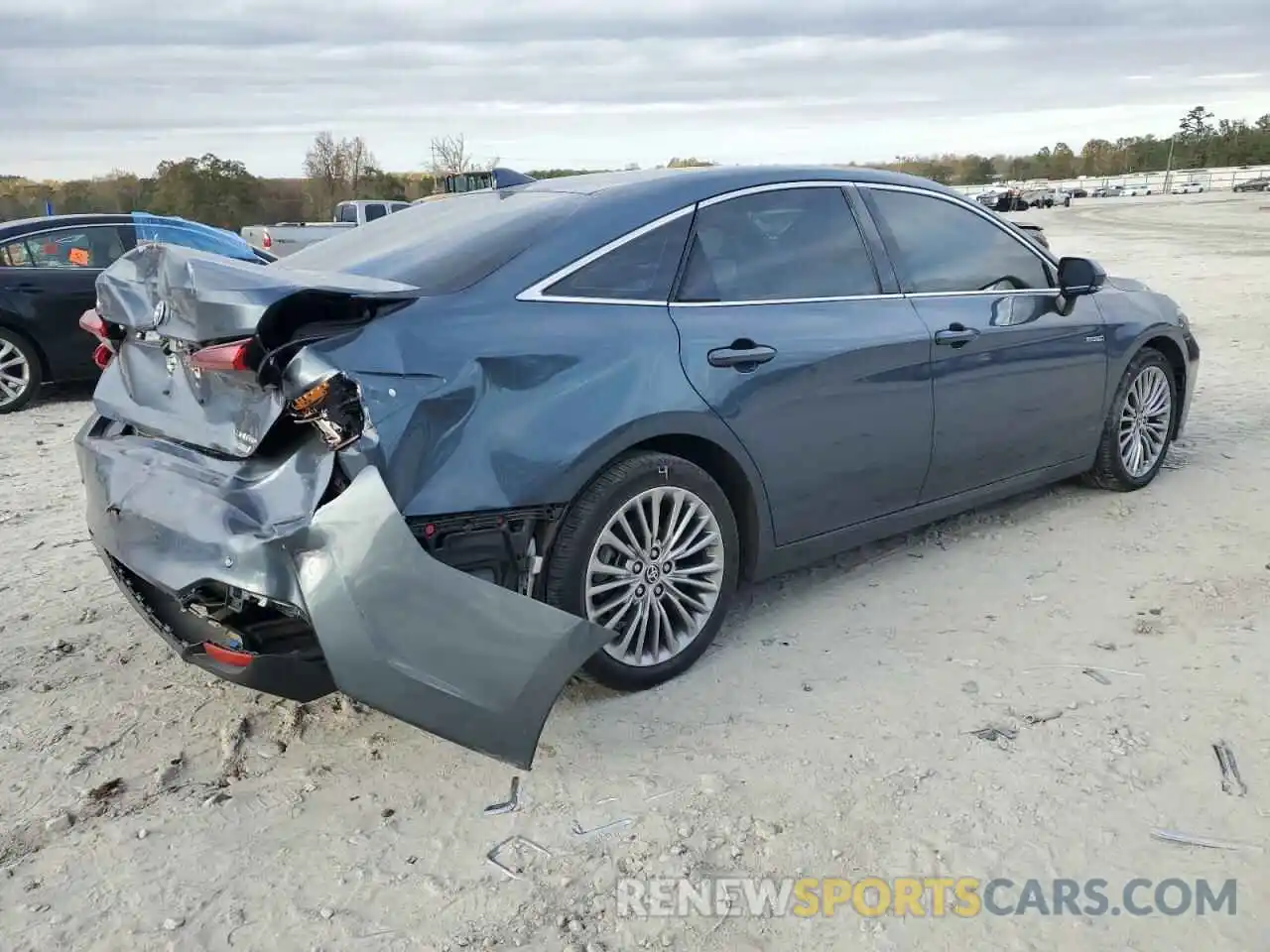 3 Photograph of a damaged car 4T1DA1AB8MU008734 TOYOTA AVALON 2021