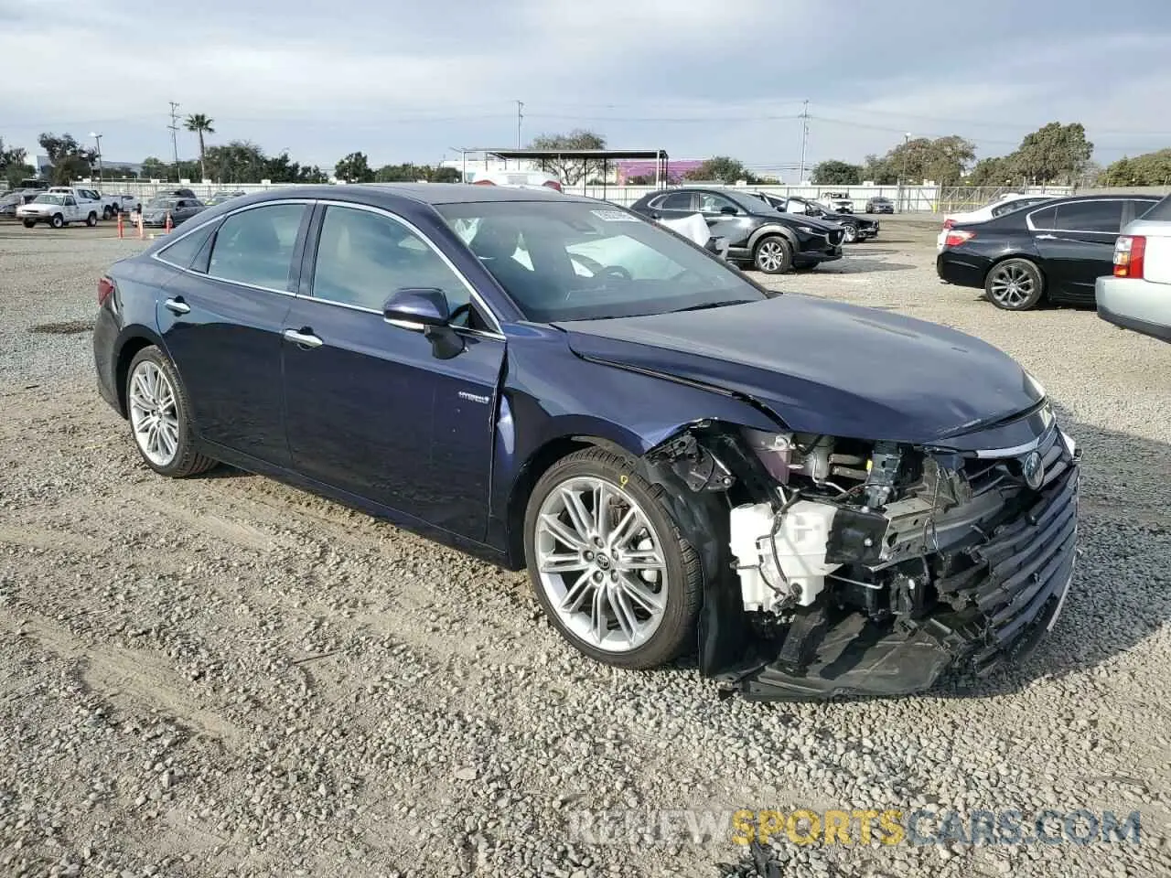 4 Photograph of a damaged car 4T1DA1AB9MU006037 TOYOTA AVALON 2021