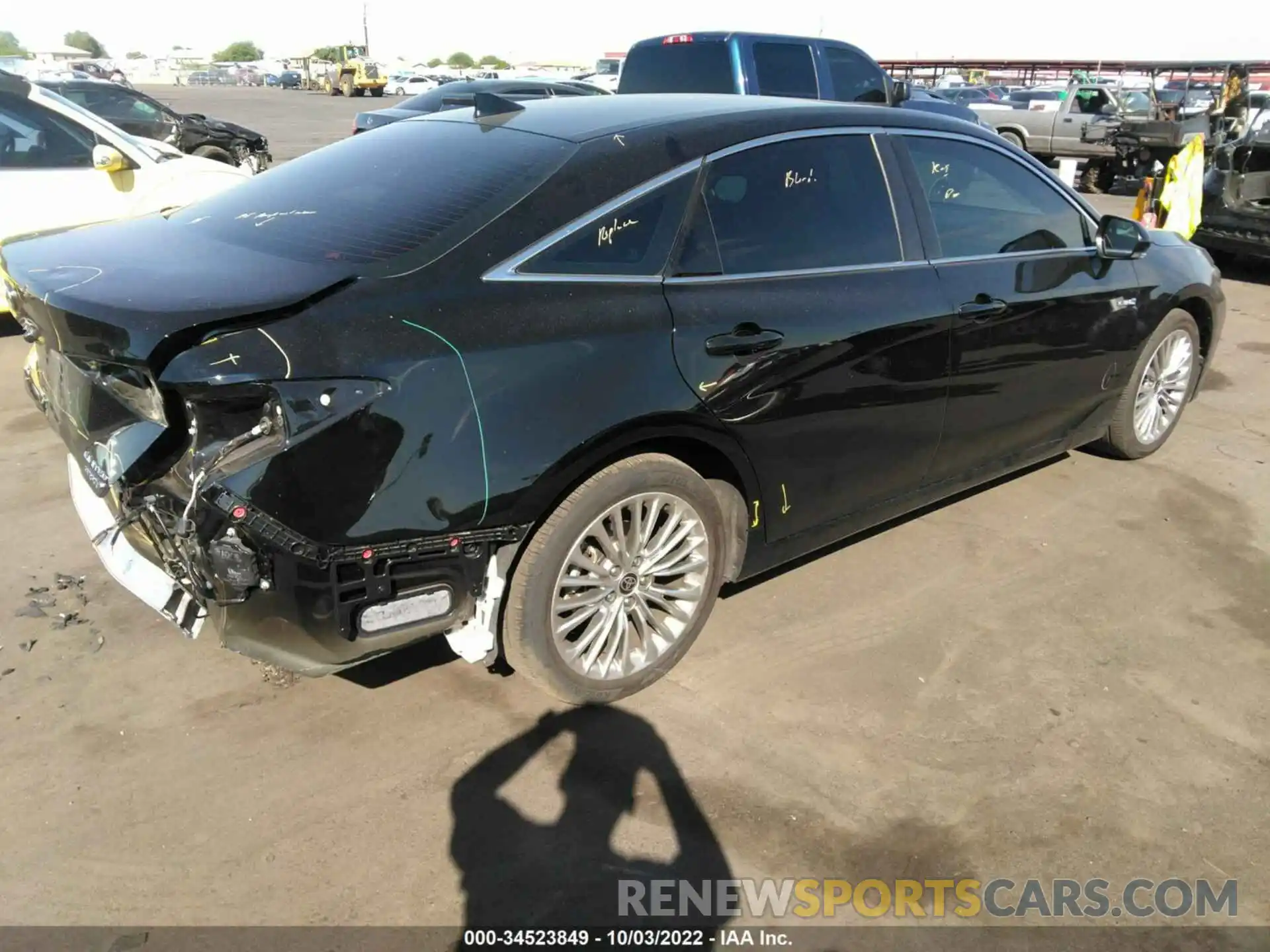 4 Photograph of a damaged car 4T1DA1AB9MU007513 TOYOTA AVALON 2021