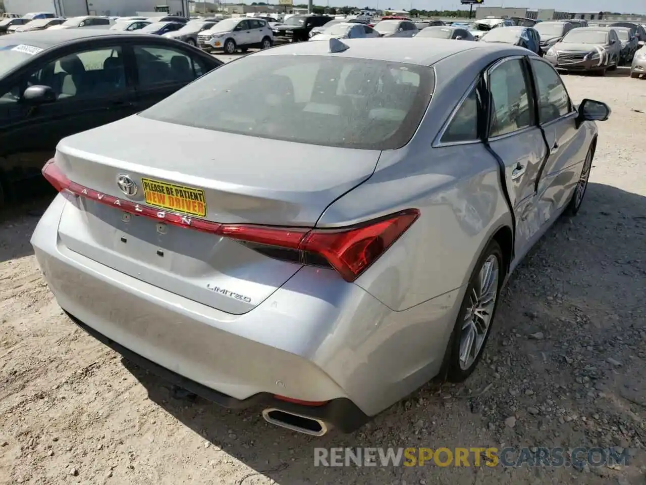 4 Photograph of a damaged car 4T1DZ1FB2MU065318 TOYOTA AVALON 2021