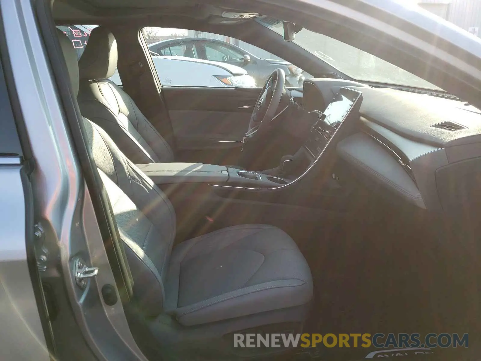 5 Photograph of a damaged car 4T1DZ1FB5MU056192 TOYOTA AVALON 2021