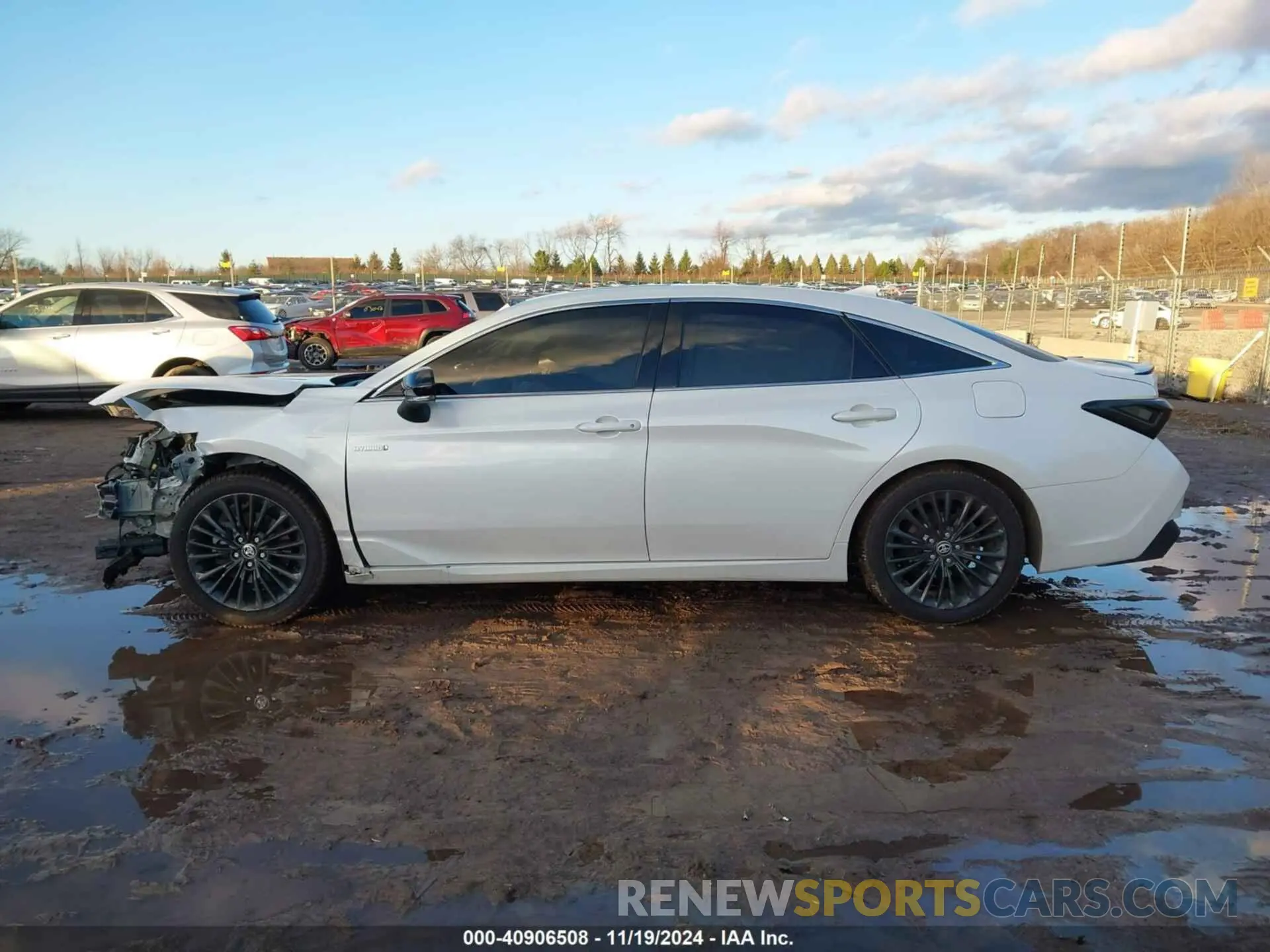 14 Photograph of a damaged car 4T1EA1AB0MU008120 TOYOTA AVALON 2021