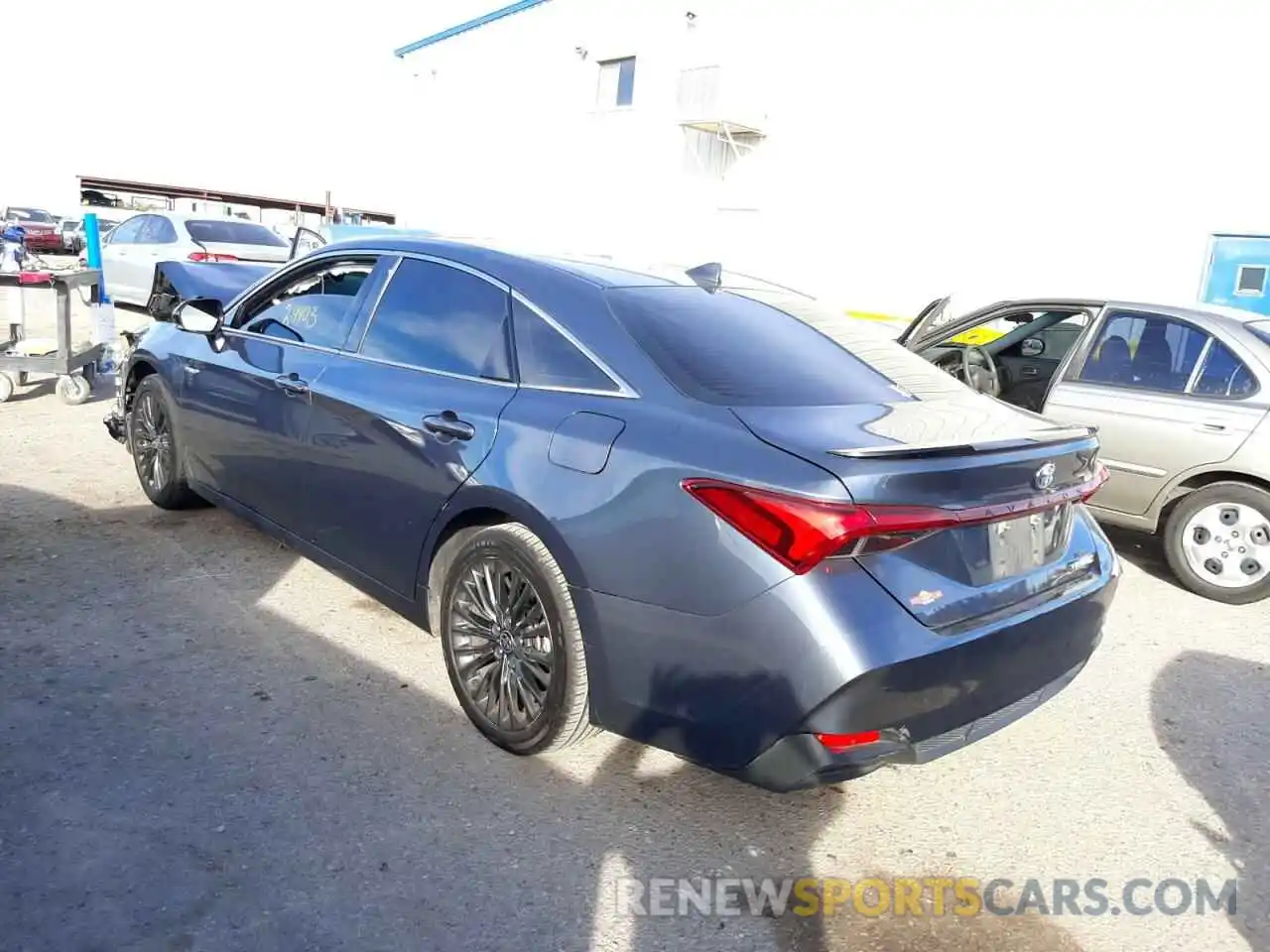 3 Photograph of a damaged car 4T1EA1AB1MU005095 TOYOTA AVALON 2021