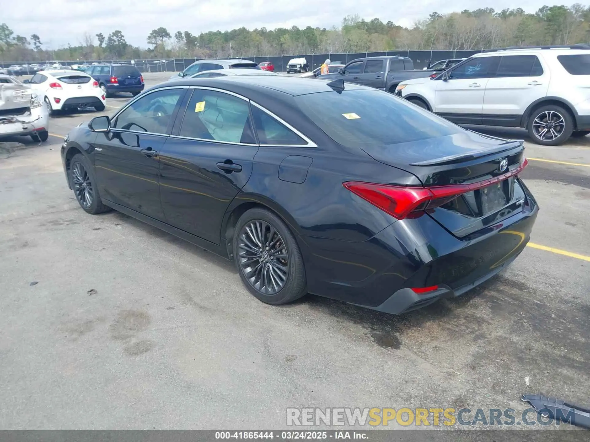 3 Photograph of a damaged car 4T1EA1AB2MU002741 TOYOTA AVALON 2021