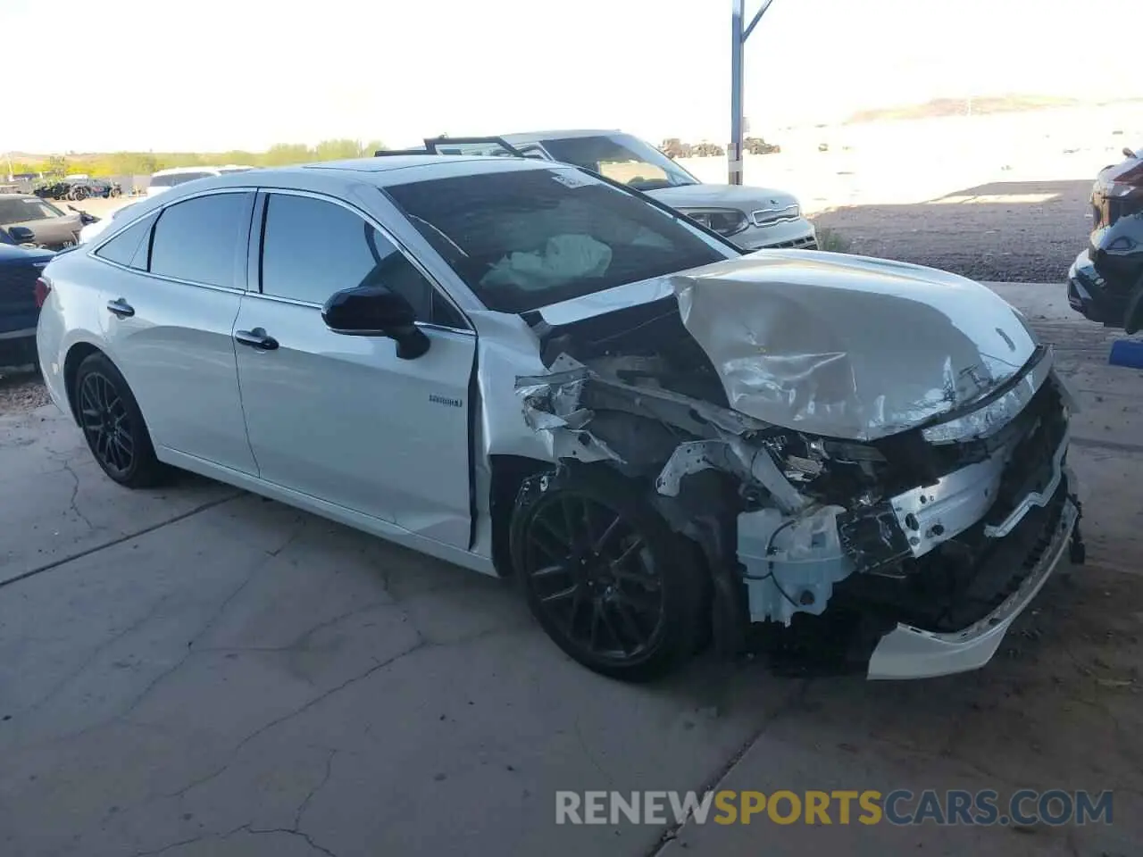 4 Photograph of a damaged car 4T1EA1AB5MU010090 TOYOTA AVALON 2021