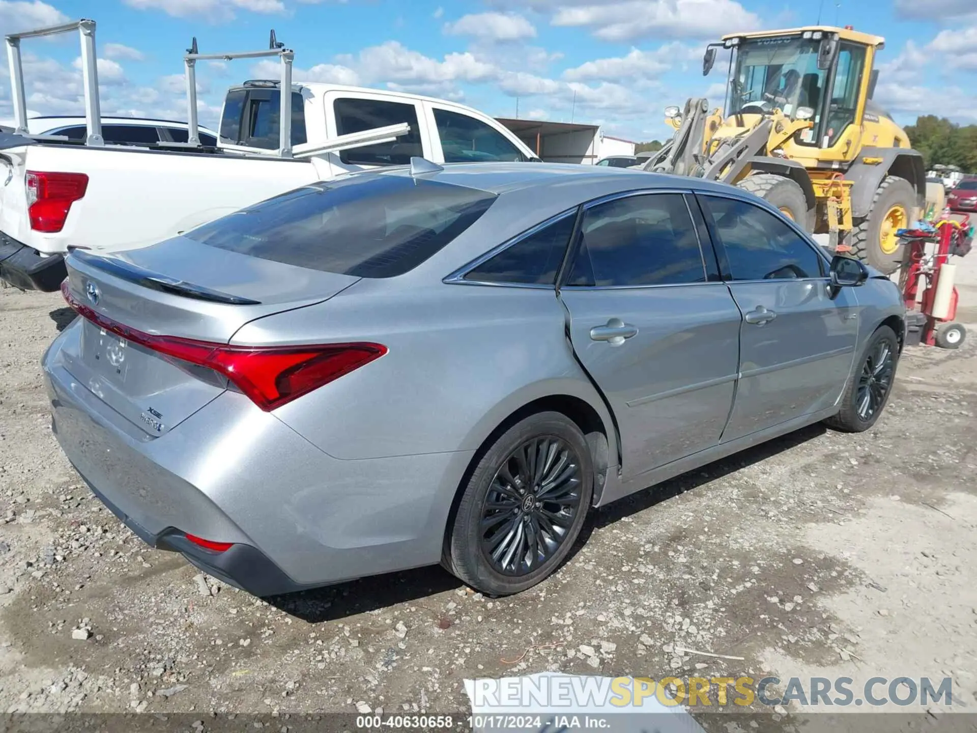 4 Photograph of a damaged car 4T1EA1AB9MU003045 TOYOTA AVALON 2021