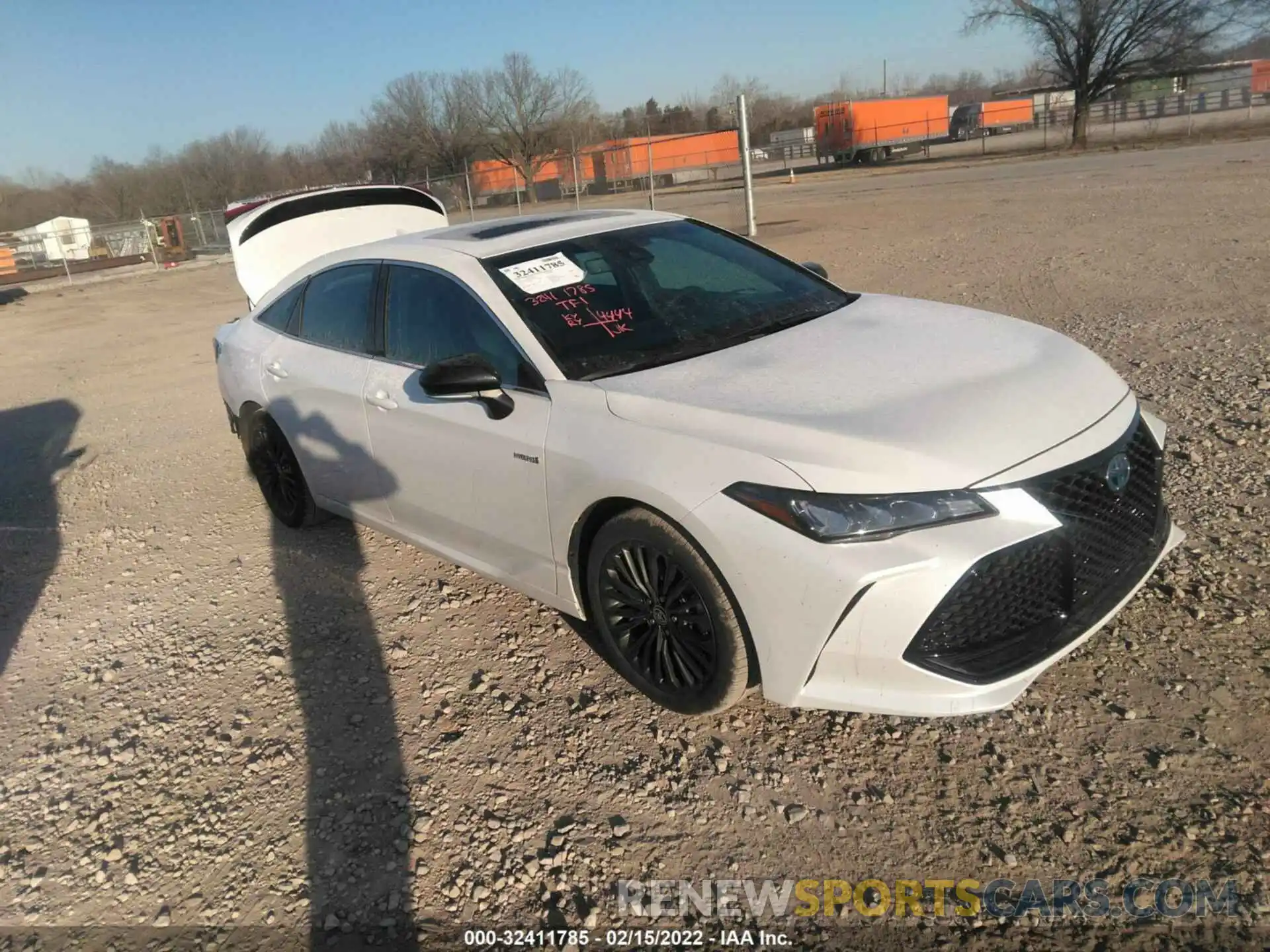 1 Photograph of a damaged car 4T1EA1AB9MU010674 TOYOTA AVALON 2021