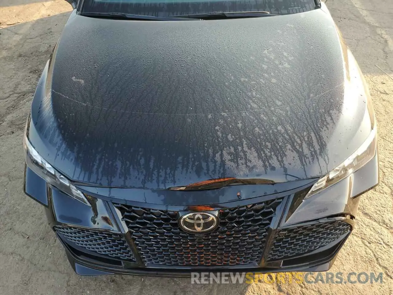 11 Photograph of a damaged car 4T1EZ1FB1MU069123 TOYOTA AVALON 2021