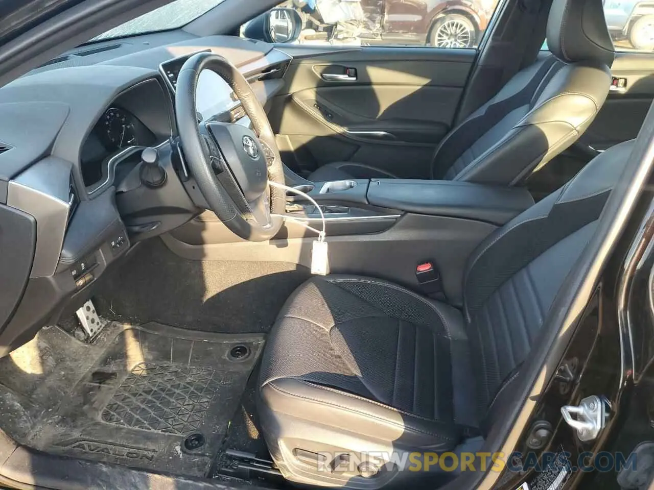7 Photograph of a damaged car 4T1EZ1FB1MU069123 TOYOTA AVALON 2021