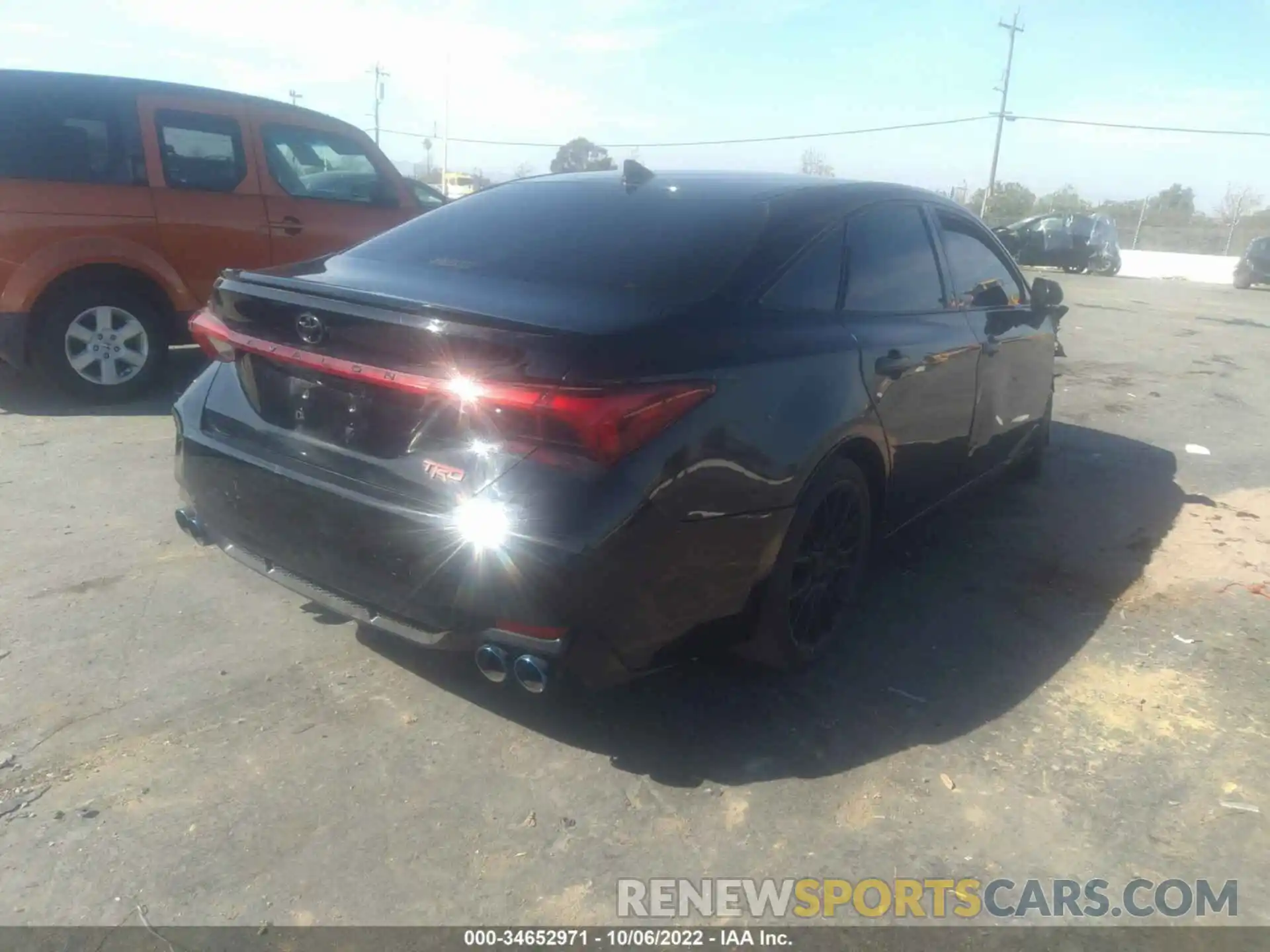 4 Photograph of a damaged car 4T1EZ1FB3MU057426 TOYOTA AVALON 2021