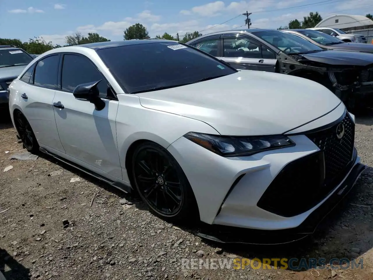 4 Photograph of a damaged car 4T1EZ1FBXMU058220 TOYOTA AVALON 2021