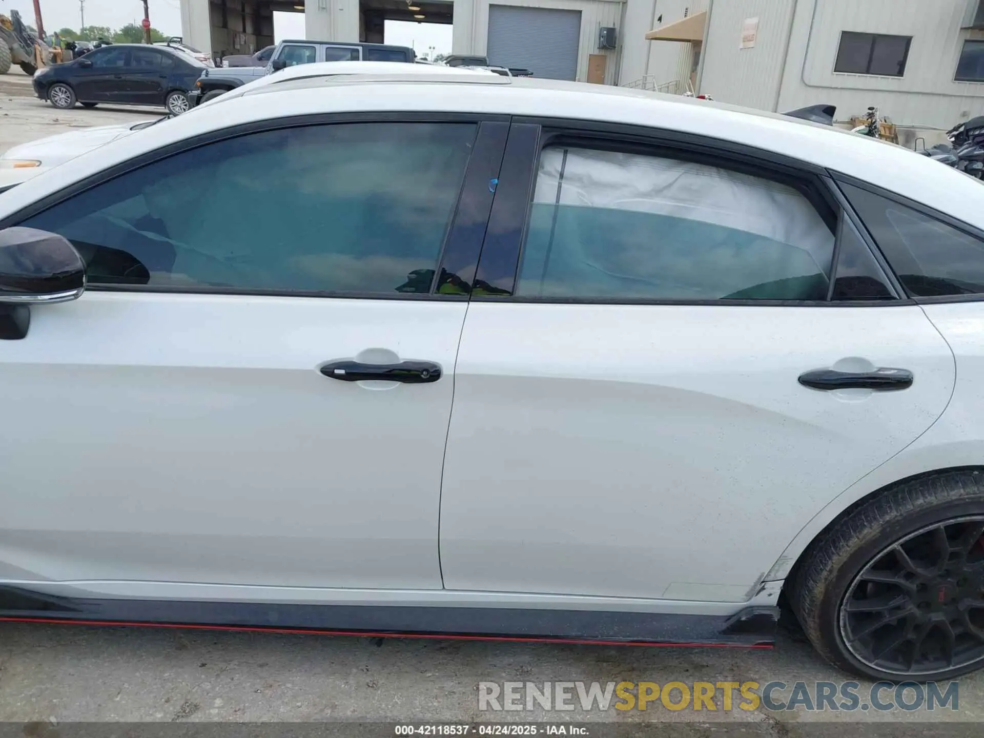 13 Photograph of a damaged car 4T1FZ1FB1MU057347 TOYOTA AVALON 2021