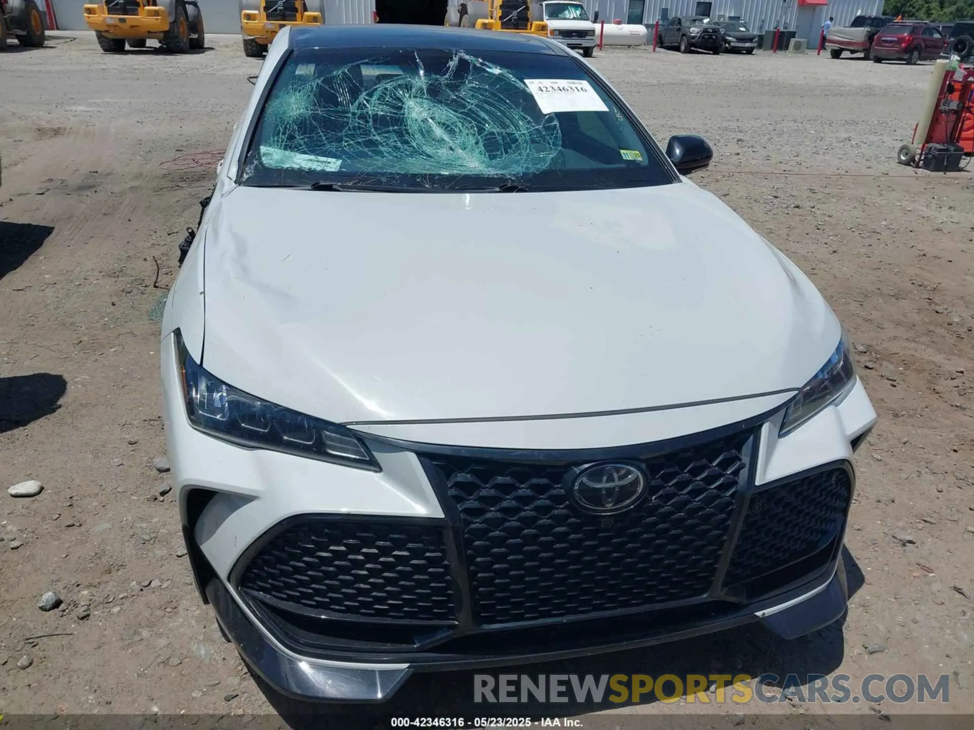 12 Photograph of a damaged car 4T1FZ1FB3MU056572 TOYOTA AVALON 2021