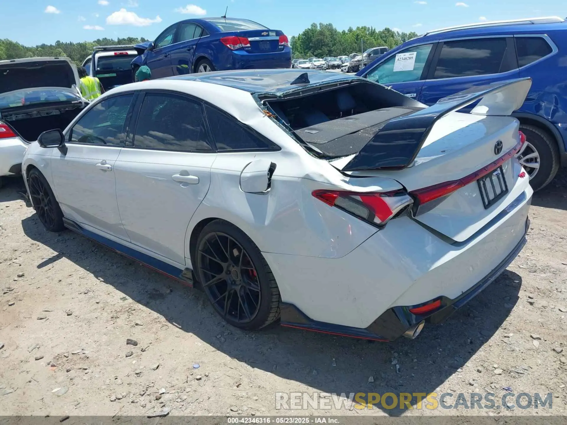3 Photograph of a damaged car 4T1FZ1FB3MU056572 TOYOTA AVALON 2021