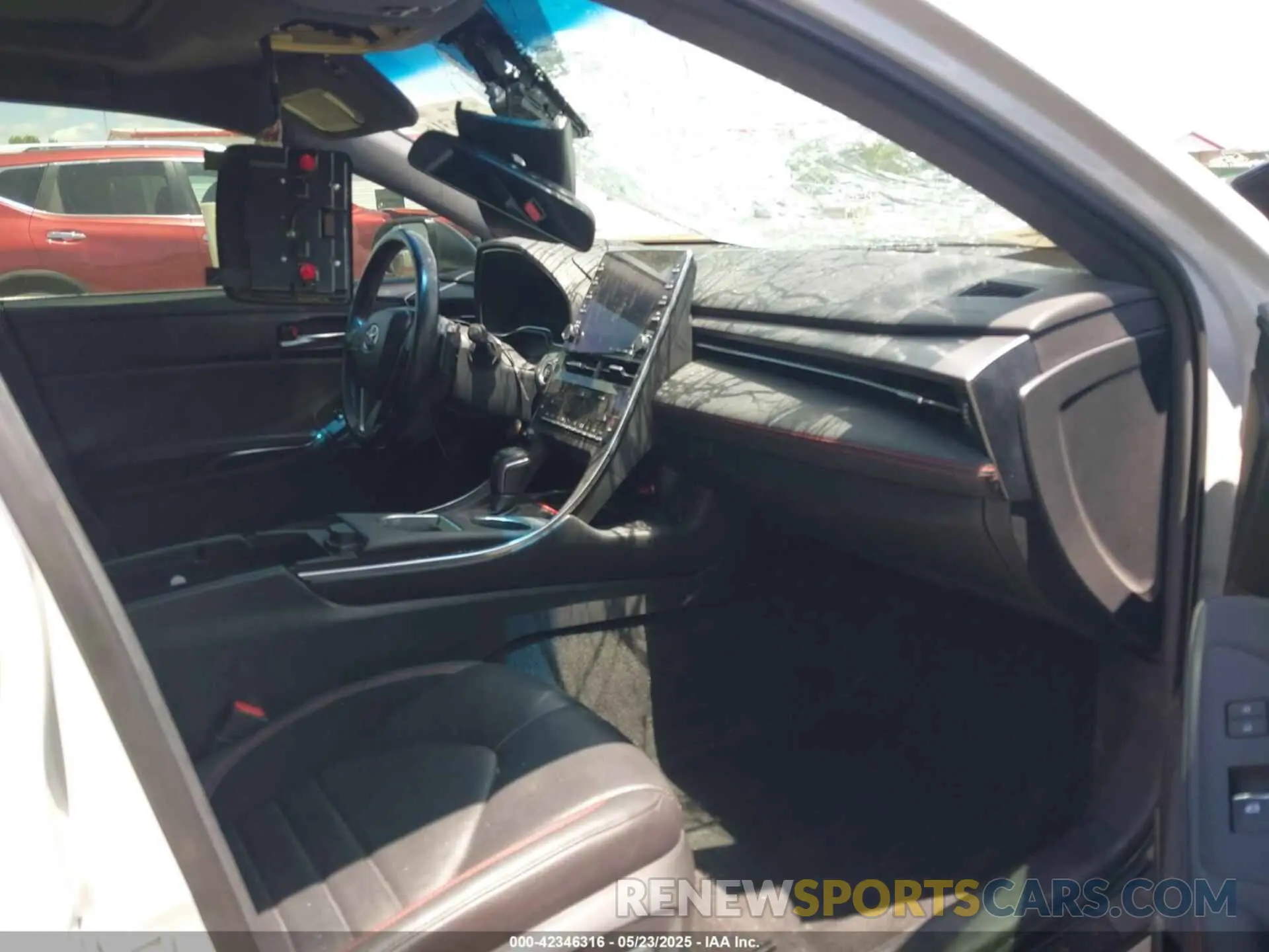 5 Photograph of a damaged car 4T1FZ1FB3MU056572 TOYOTA AVALON 2021