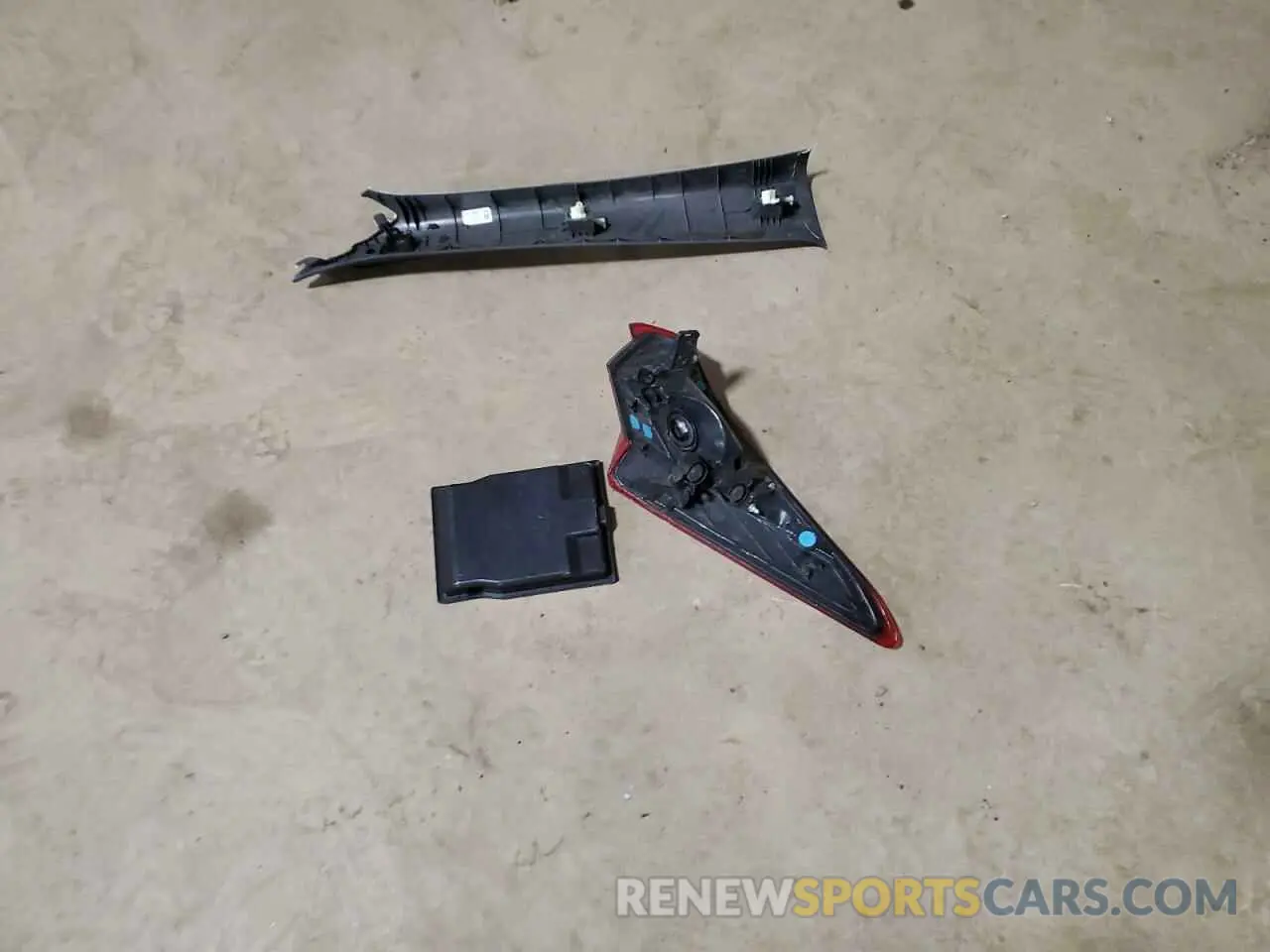 12 Photograph of a damaged car 4T1FZ1FB3MU060282 TOYOTA AVALON 2021