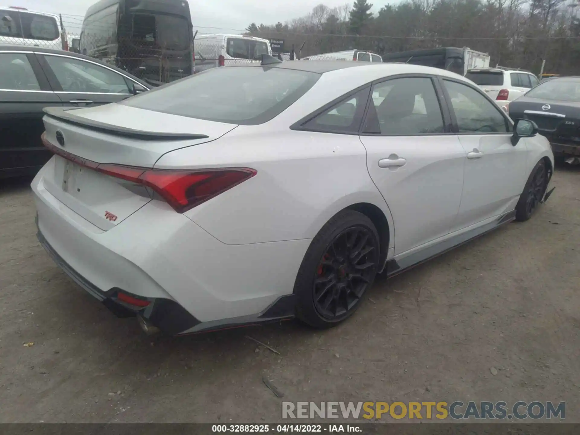 4 Photograph of a damaged car 4T1FZ1FB5MU067055 TOYOTA AVALON 2021