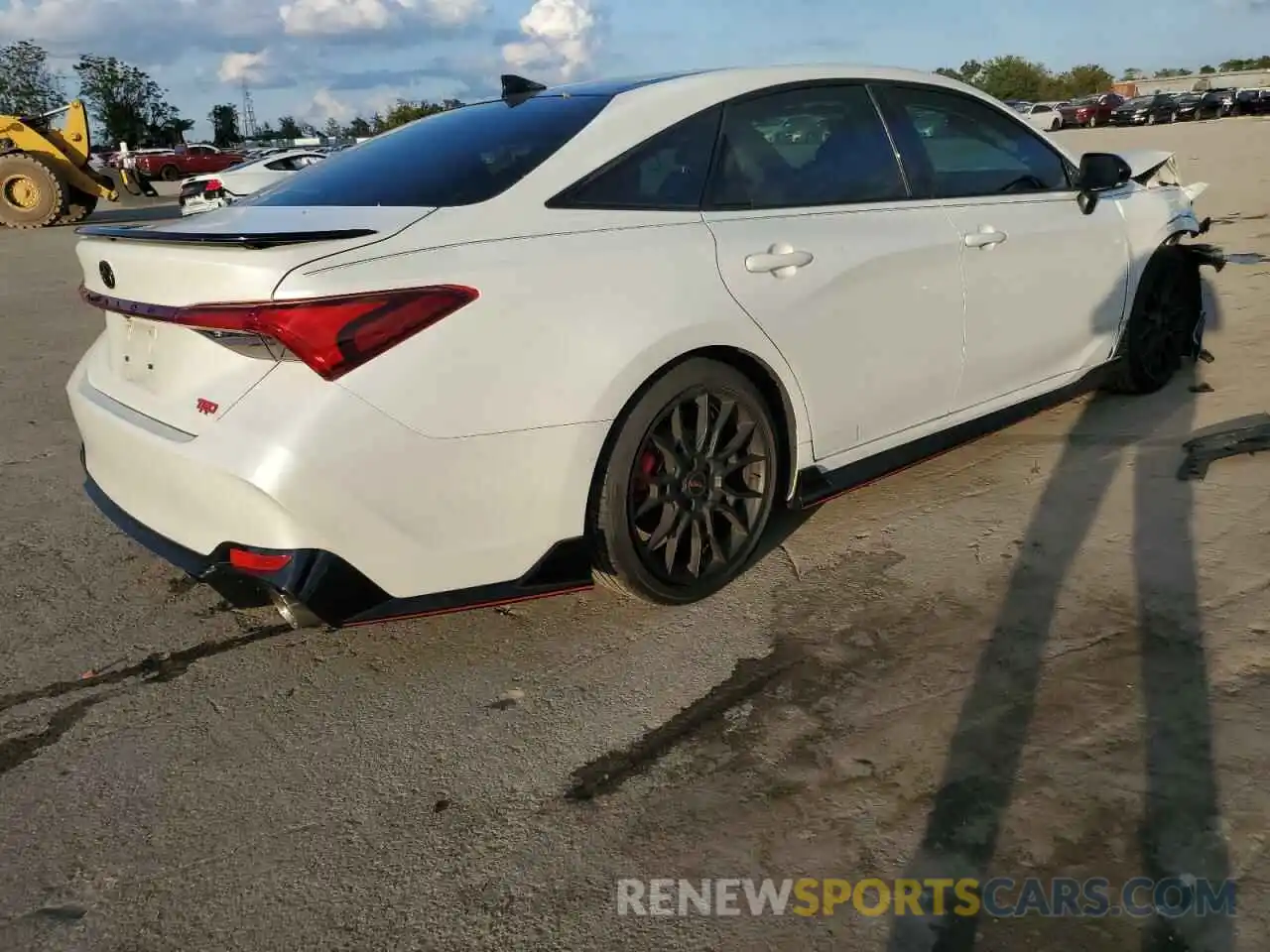 4 Photograph of a damaged car 4T1FZ1FB7MU068160 TOYOTA AVALON 2021