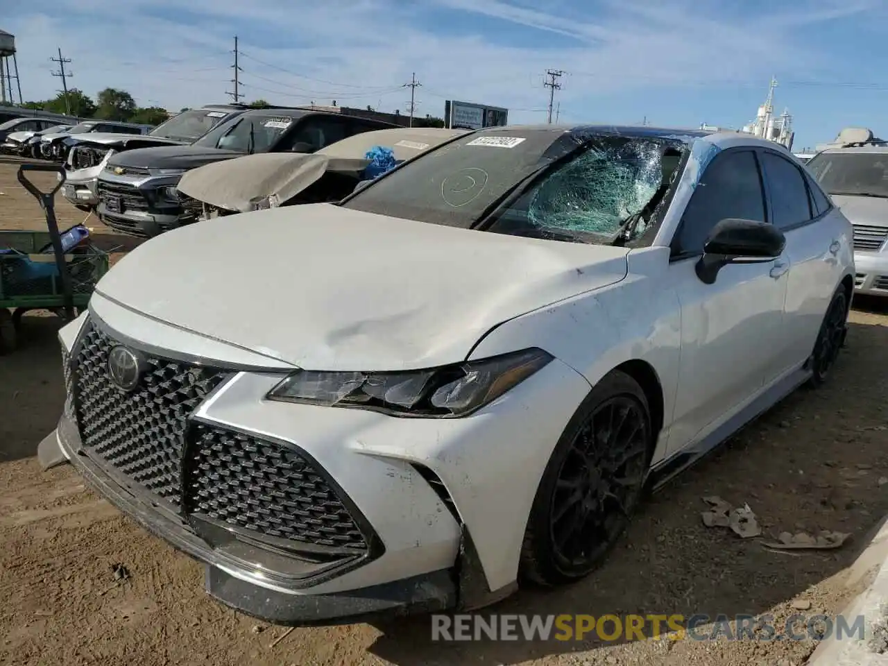 2 Photograph of a damaged car 4T1FZ1FB8MU060021 TOYOTA AVALON 2021