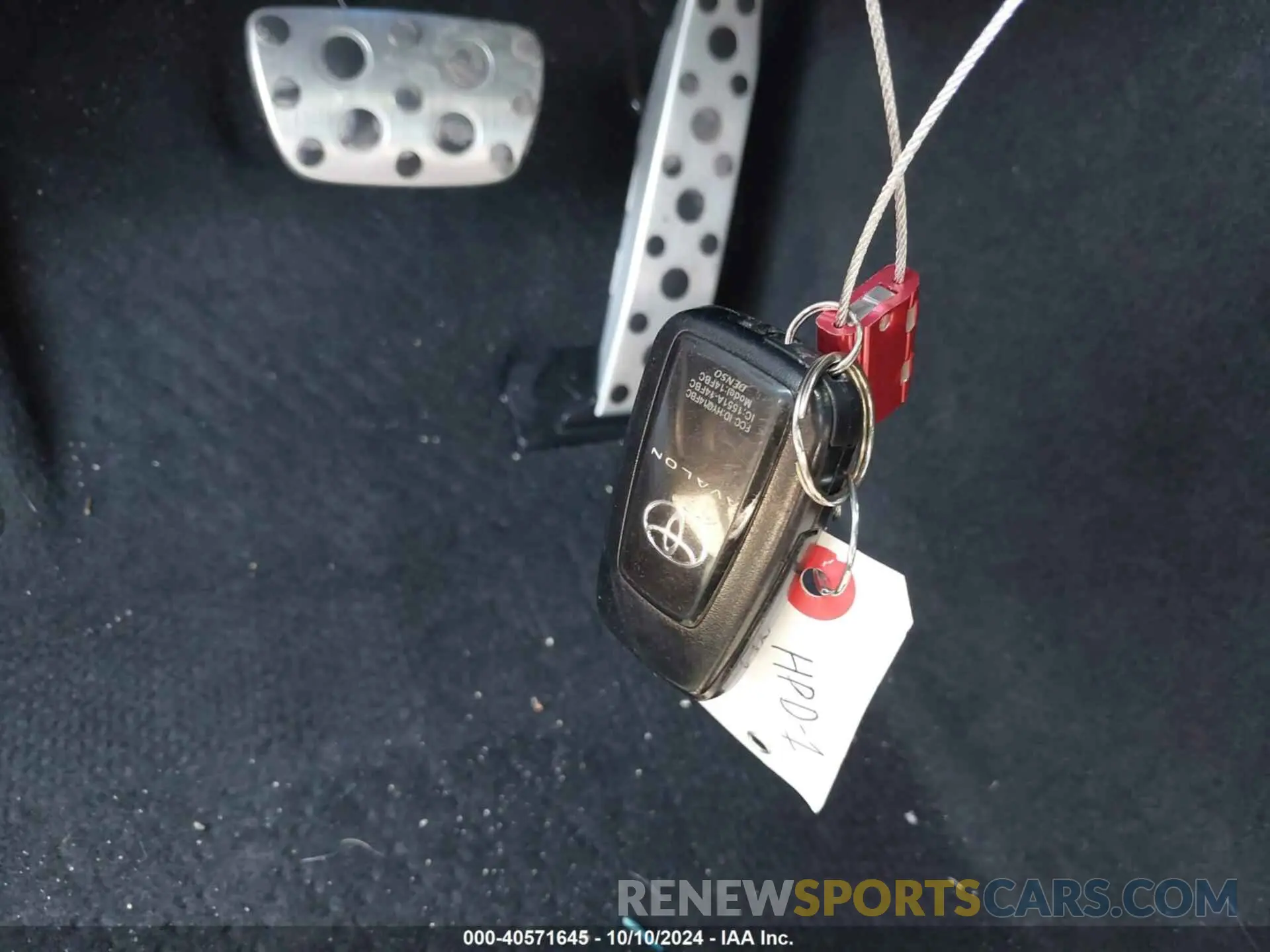 11 Photograph of a damaged car 4T1FZ1FB8MU065459 TOYOTA AVALON 2021