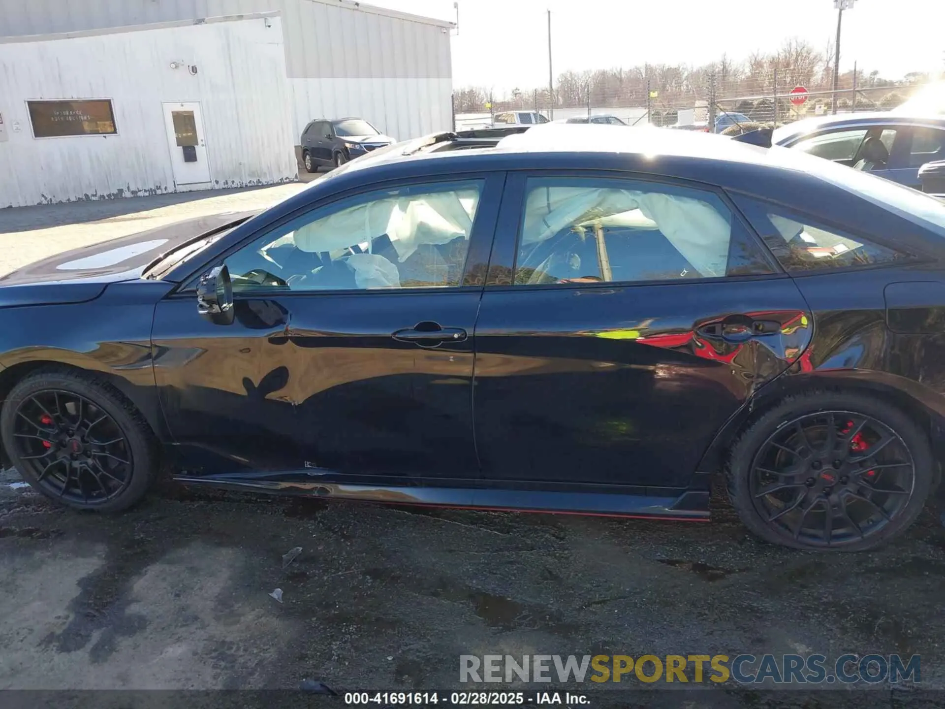 14 Photograph of a damaged car 4T1FZ1FB9MU060271 TOYOTA AVALON 2021