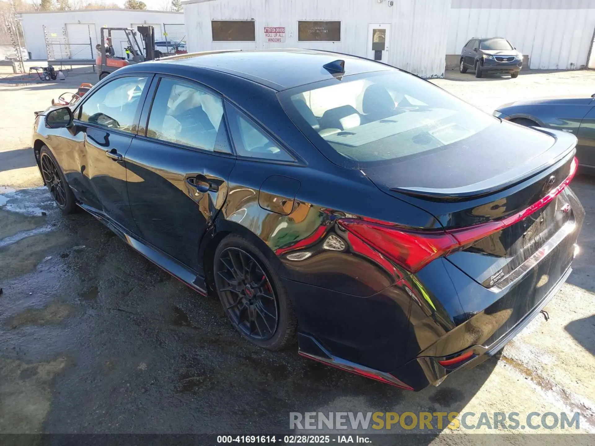 3 Photograph of a damaged car 4T1FZ1FB9MU060271 TOYOTA AVALON 2021