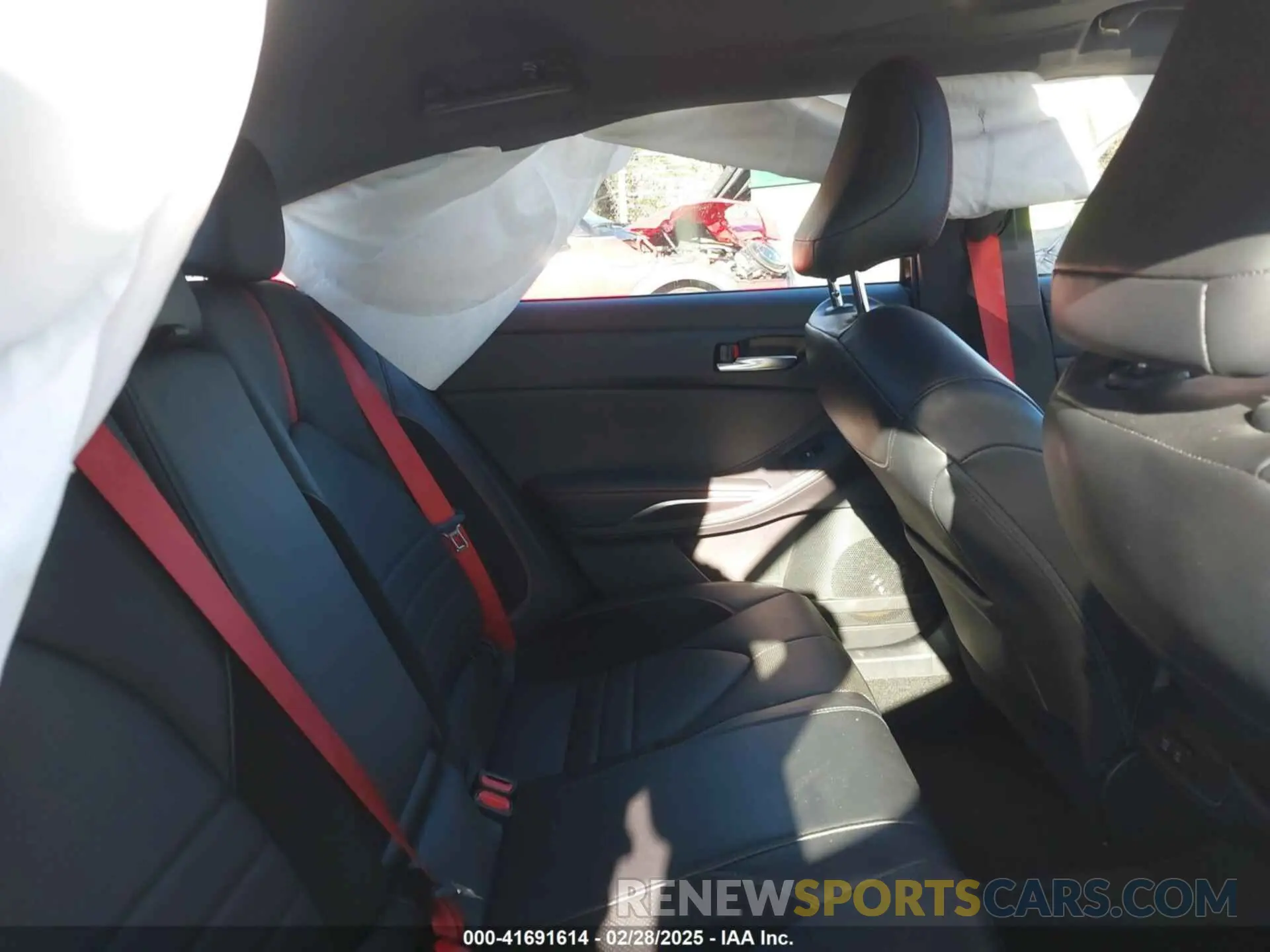 8 Photograph of a damaged car 4T1FZ1FB9MU060271 TOYOTA AVALON 2021