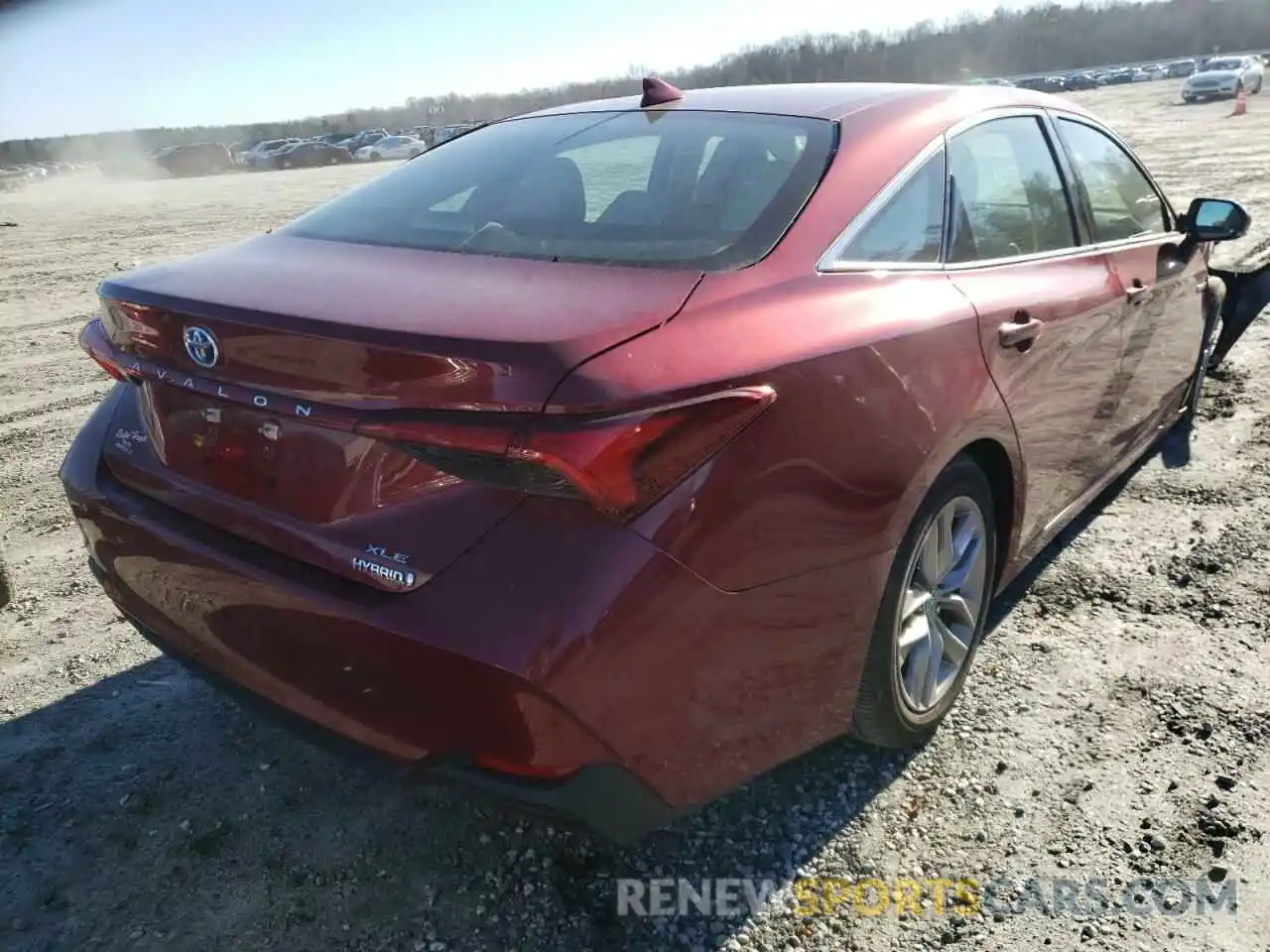 4 Photograph of a damaged car 4T1JA1AB0MU002106 TOYOTA AVALON 2021