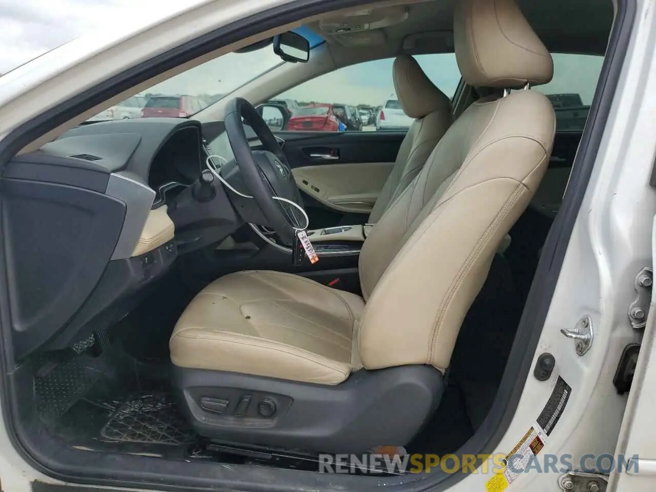 7 Photograph of a damaged car 4T1JA1AB2MU005217 TOYOTA AVALON 2021