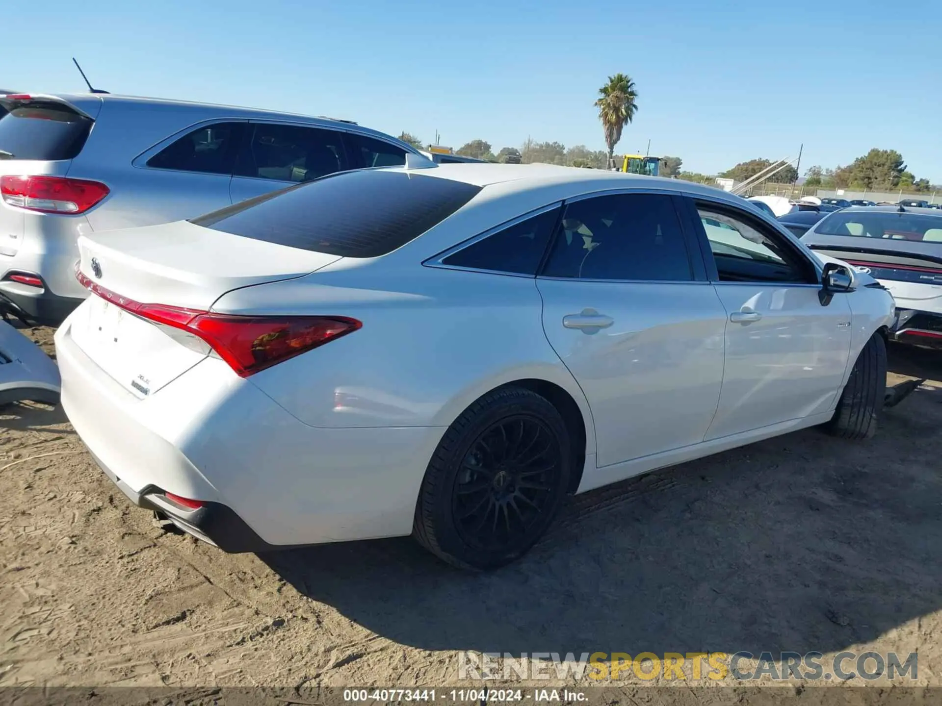 4 Photograph of a damaged car 4T1JA1AB6MU002482 TOYOTA AVALON 2021