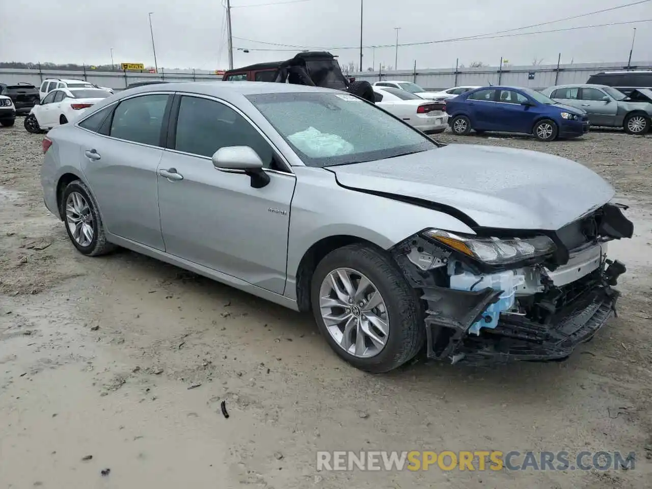 4 Photograph of a damaged car 4T1JA1AB8MU001494 TOYOTA AVALON 2021