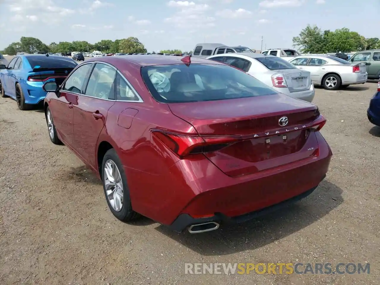 3 Photograph of a damaged car 4T1JZ1FB0MU069158 TOYOTA AVALON 2021