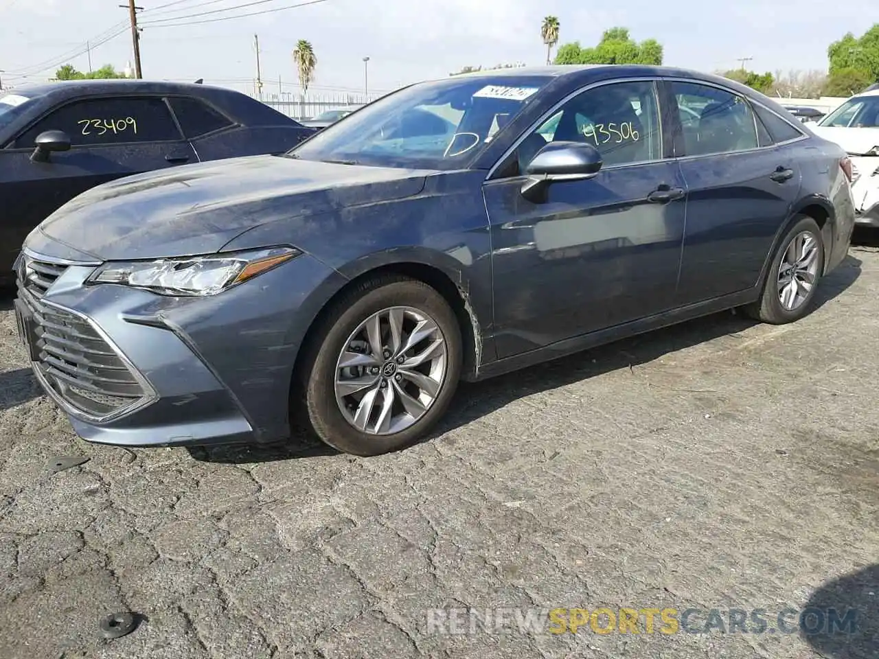 1 Photograph of a damaged car 4T1JZ1FB6MU065308 TOYOTA AVALON 2021