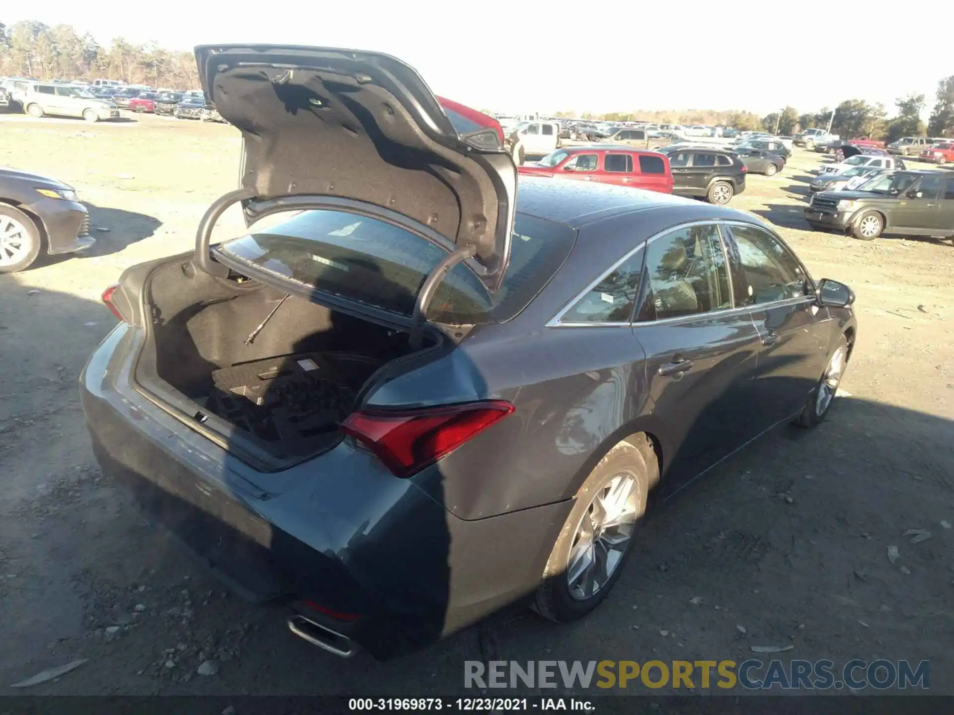 4 Photograph of a damaged car 4T1JZ1FB6MU066393 TOYOTA AVALON 2021